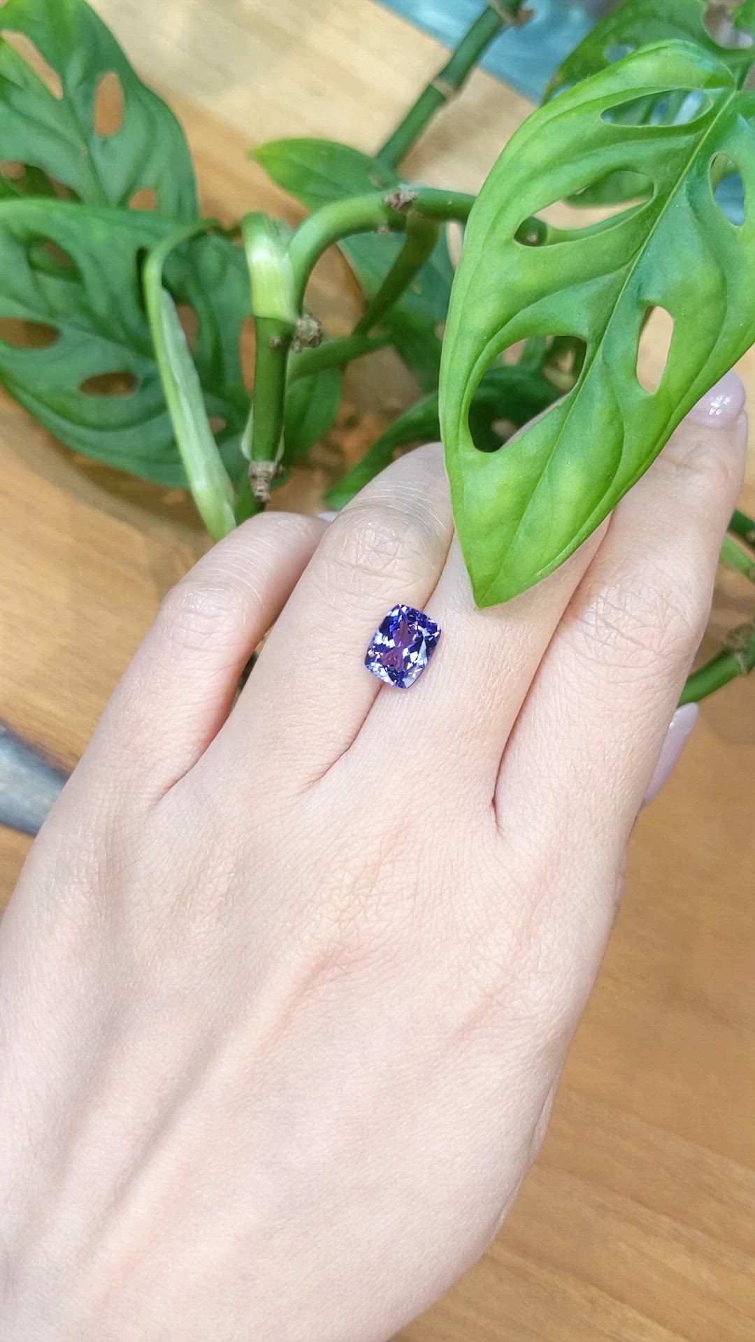 2.35 Ct. Violet Tanzanite from Tanzania Size Video