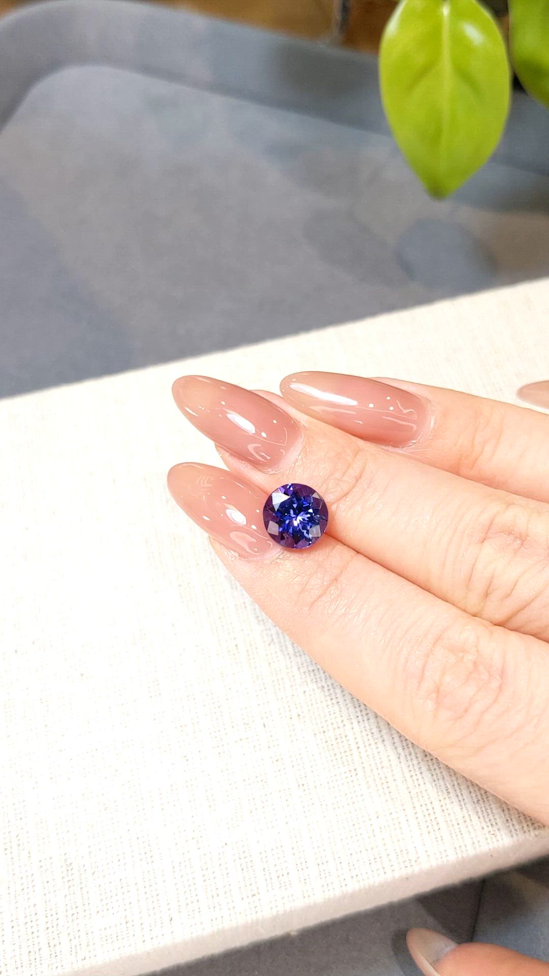 2.72 Ct. Violetish Blue Tanzanite from Tanzania Size Video