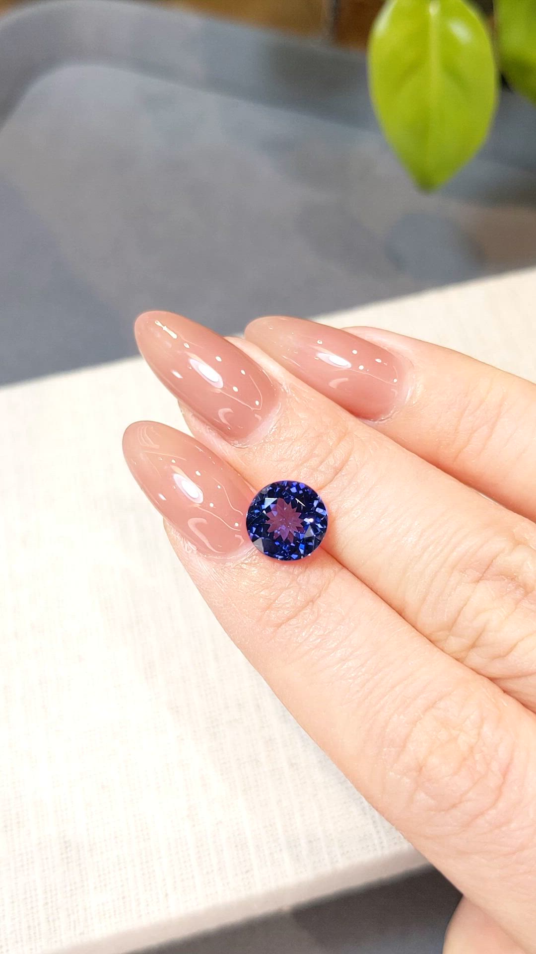 2.98 Ct. Violetish Blue Tanzanite from Tanzania Size Video