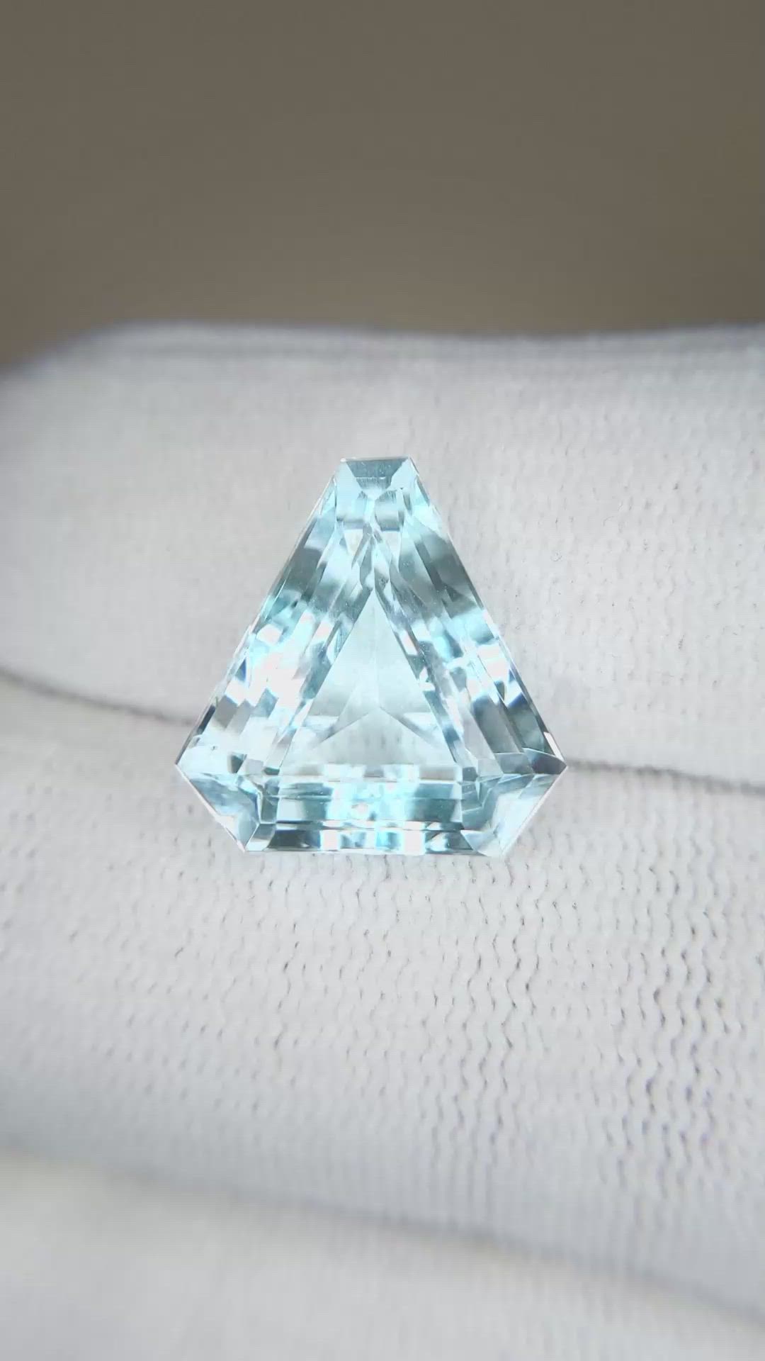 10.85 Ct. Sky Blue Topaz from Brazil Size Video