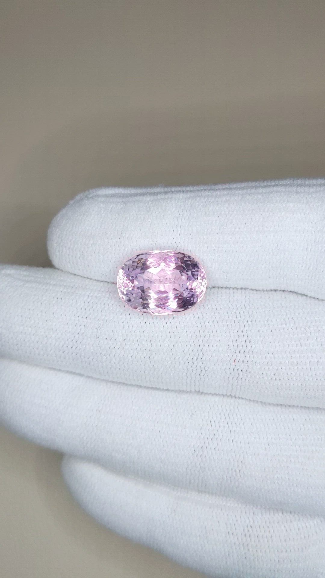 8.32 Ct. Pink Kunzite from Afghanistan Size Video