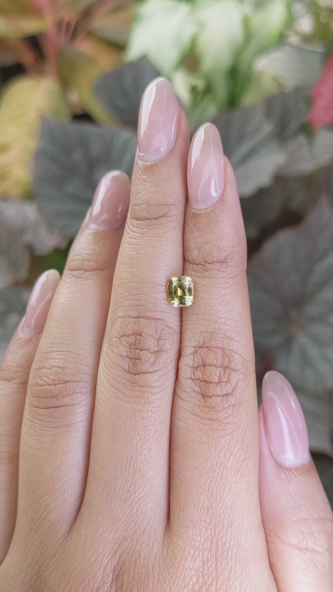0.98 Ct. Greenish Yellow Chrysoberyl from Ceylon (Sri Lanka) Size Video