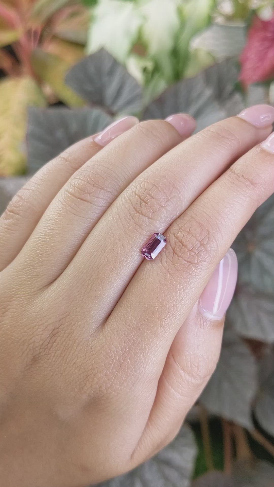 1.07 Ct. Purplish Pink Spinel from Ceylon (Sri Lanka) Size Video