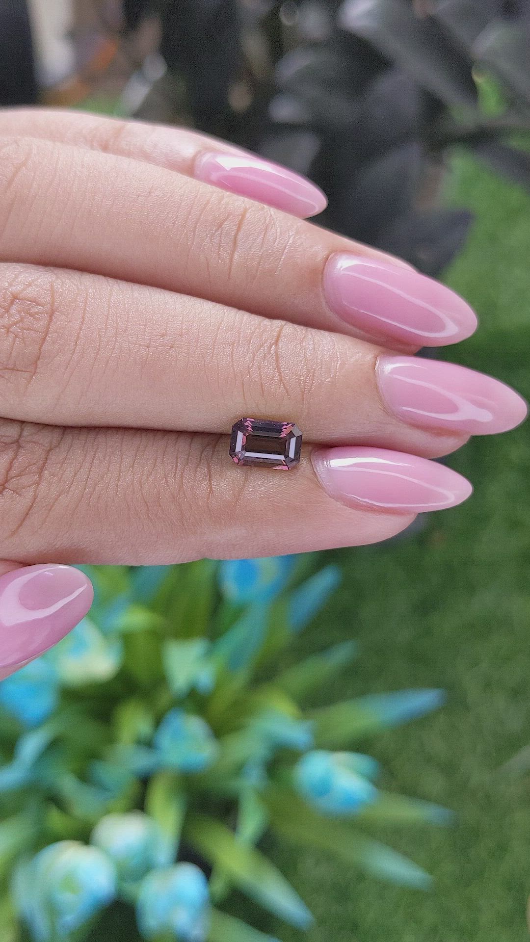 1.09 Ct. Purplish Pink Spinel from Ceylon (Sri Lanka) Size Video