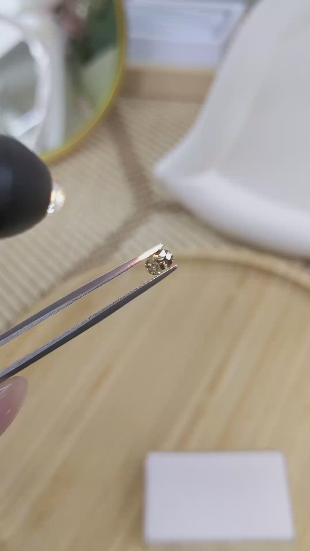 0.48 Ct. Alexandrite from Ceylon (Sri Lanka) Size Video
