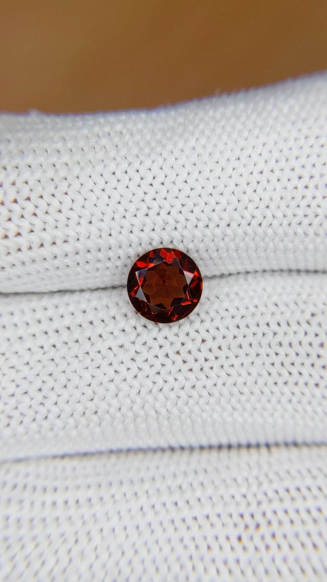 1.39 Ct. Red Garnet from Ceylon (Sri Lanka) Size Video