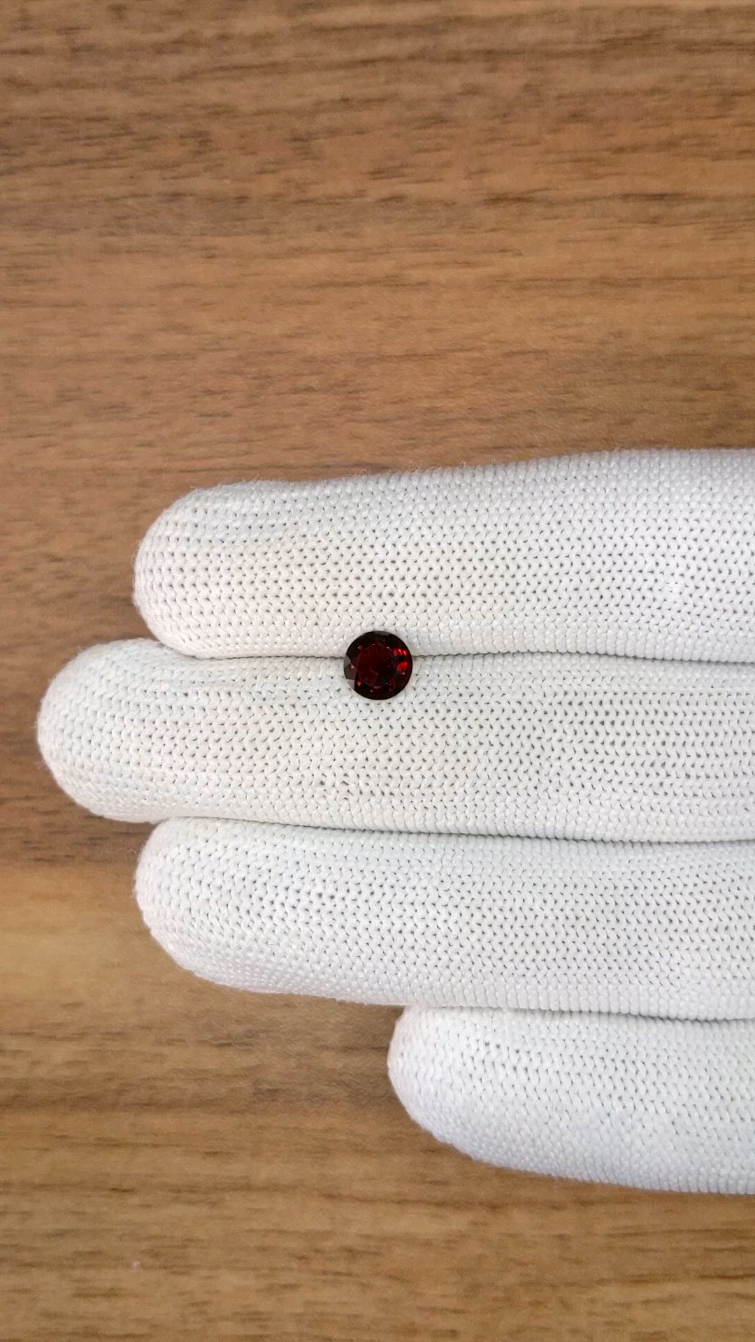 0.83 Ct. Red Garnet from Ceylon (Sri Lanka) Size Video