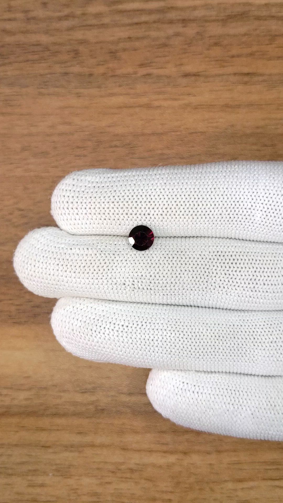 0.98 Ct. Red Garnet from Ceylon (Sri Lanka) Size Video