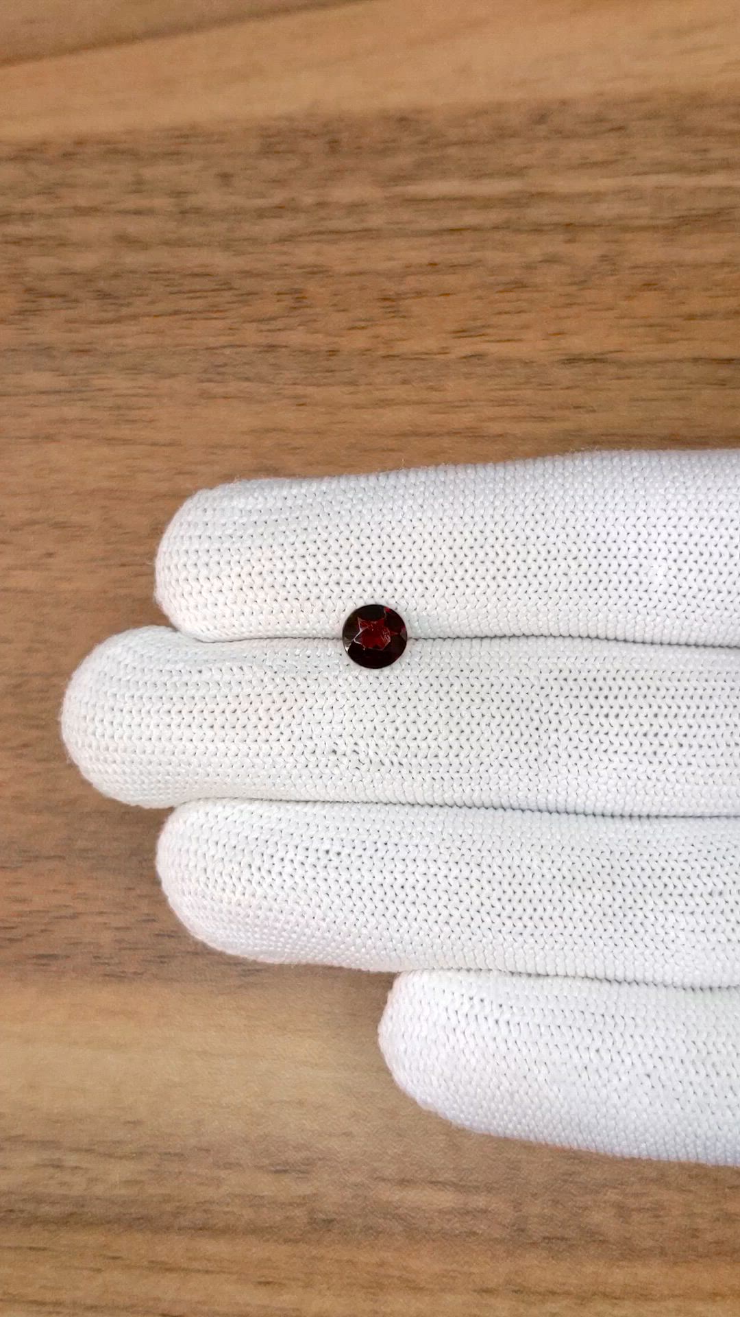 0.84 Ct. Red Garnet from Ceylon (Sri Lanka) Size Video