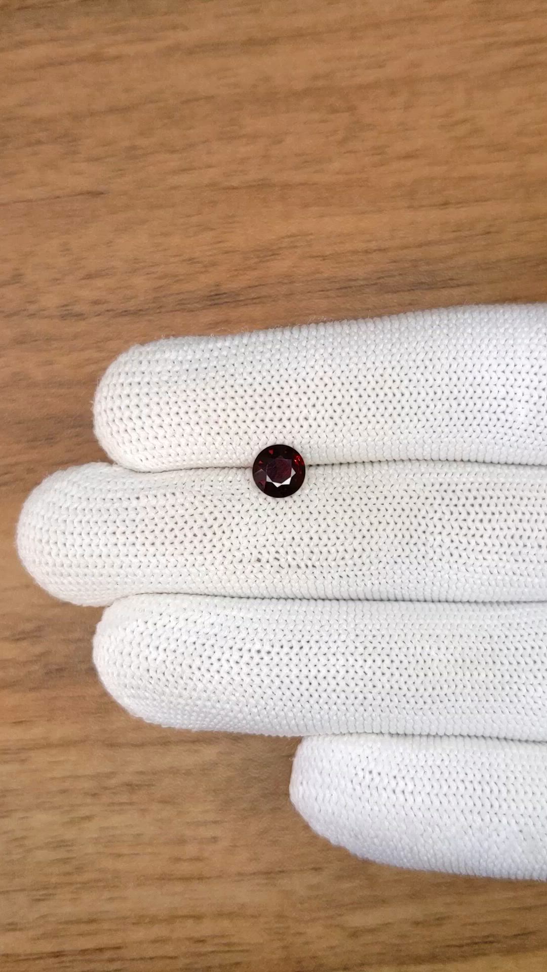 0.85 Ct. Red Garnet from Ceylon (Sri Lanka) Size Video