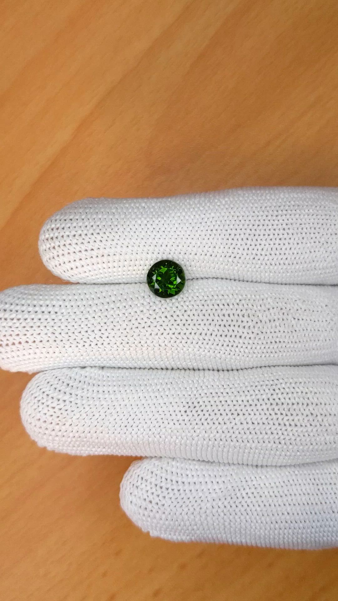 1.58 Ct. Chrome Diopside from Brazil Size Video