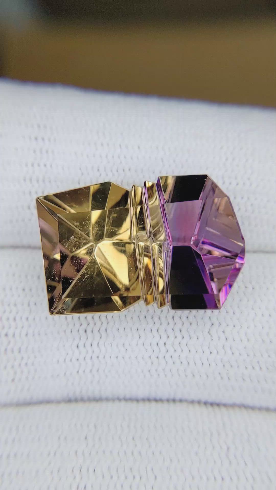 13.74 Ct. Bi Color Ametrine from Bolivia Size Video