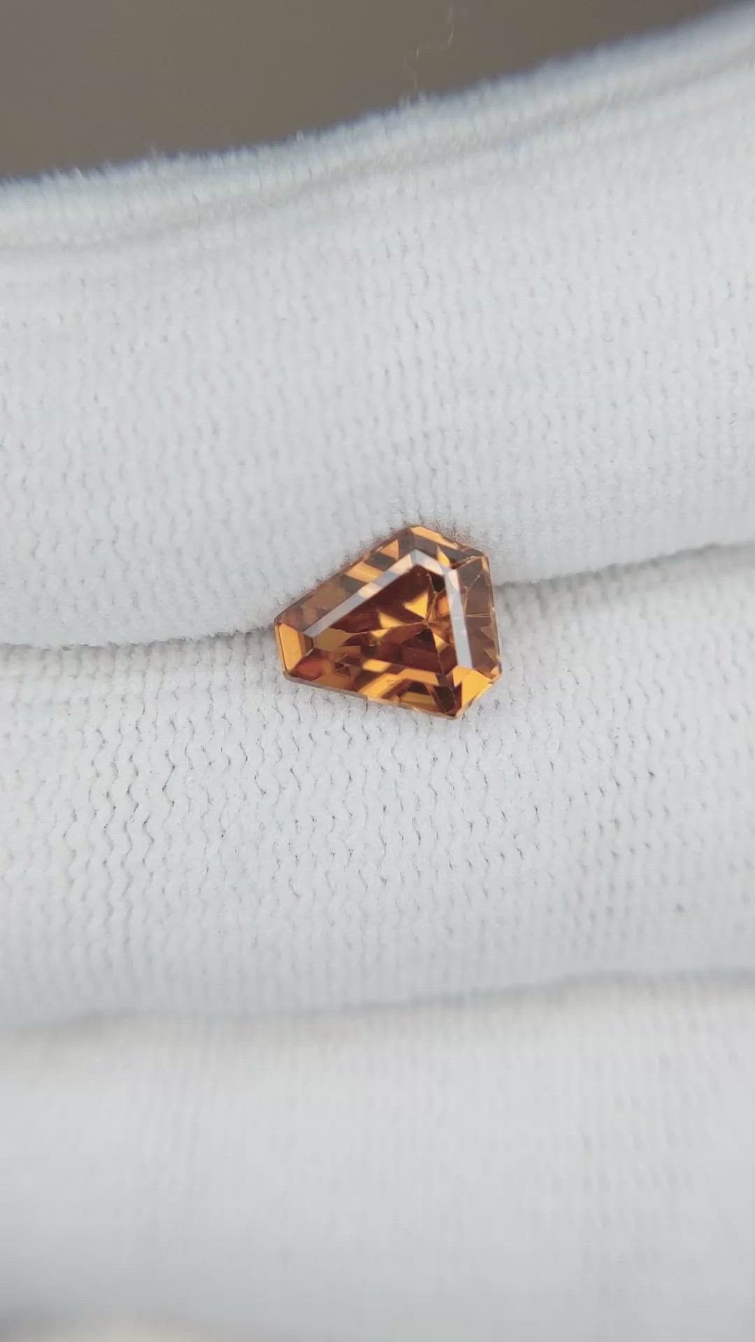 2.58 Ct. Brownish Orange Zircon from Ceylon (Sri Lanka) Size Video