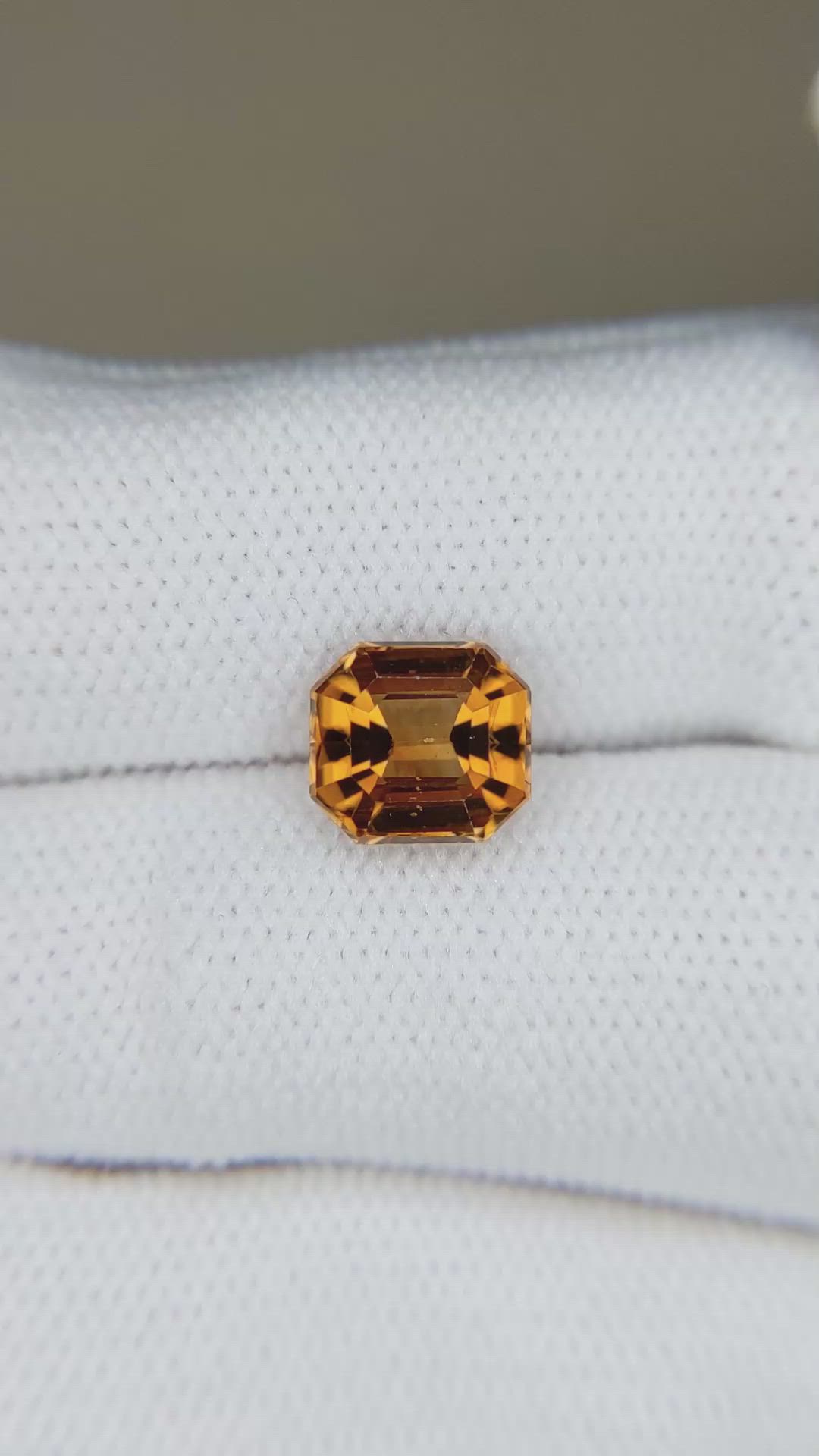 2.86 Ct. Brownish Orange Zircon from Ceylon (Sri Lanka) Size Video