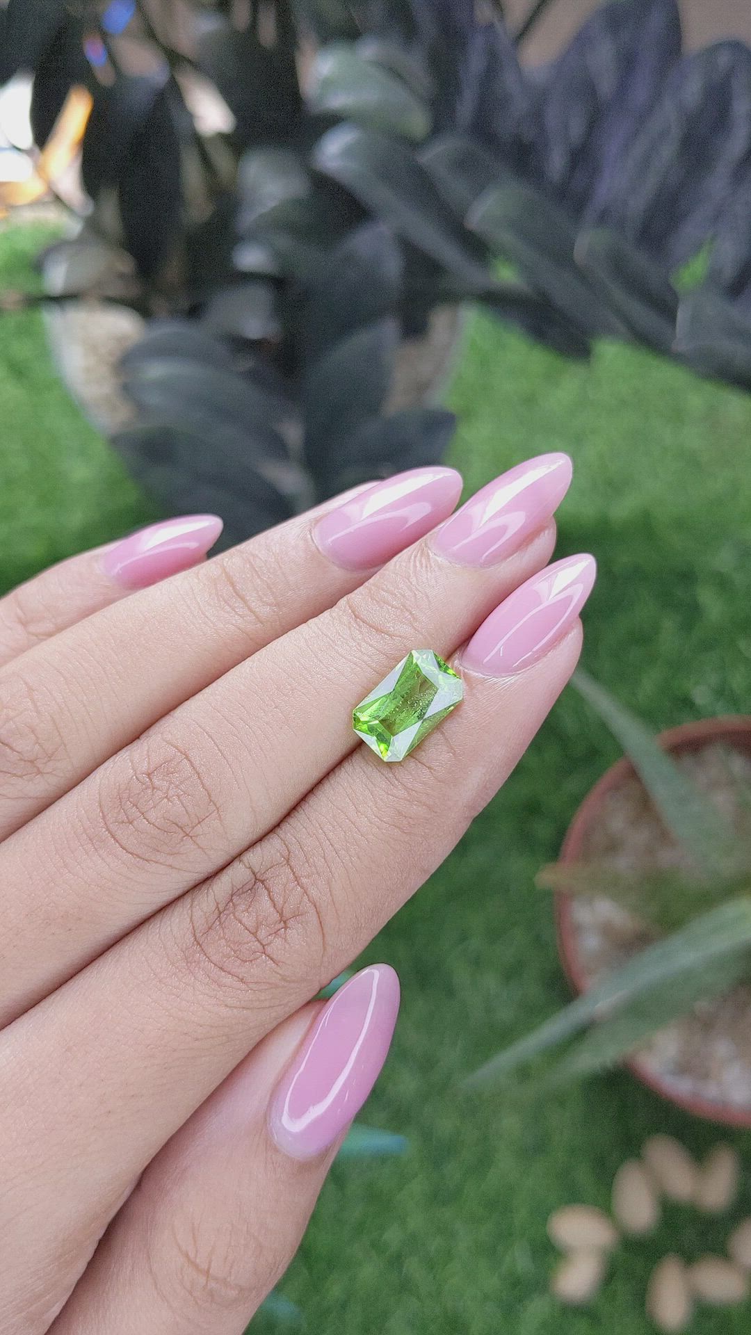 2.85 Ct. Green (Lime Green) Peridot from Tanzania Size Video