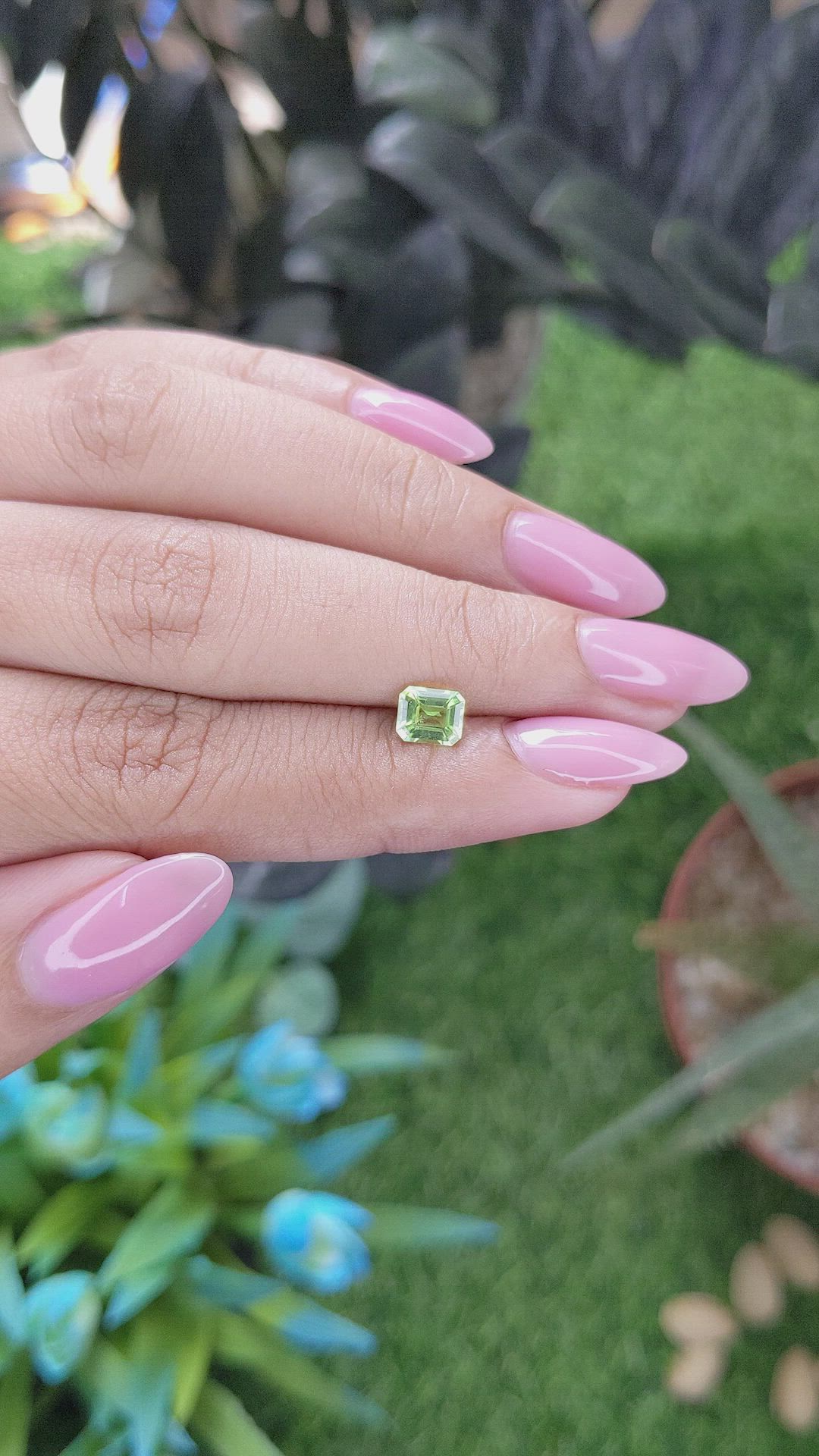 0.75 Ct. Green (Lime Green) Peridot from Tanzania Size Video