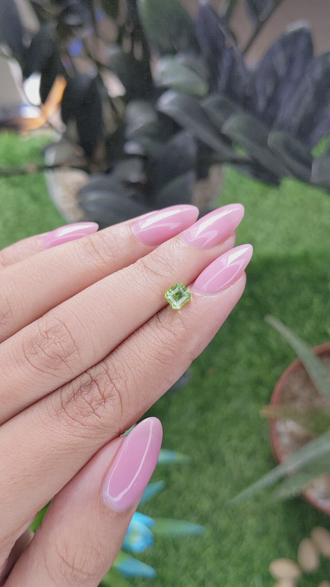 0.75 Ct. Green (Lime Green) Peridot from Tanzania Size Video