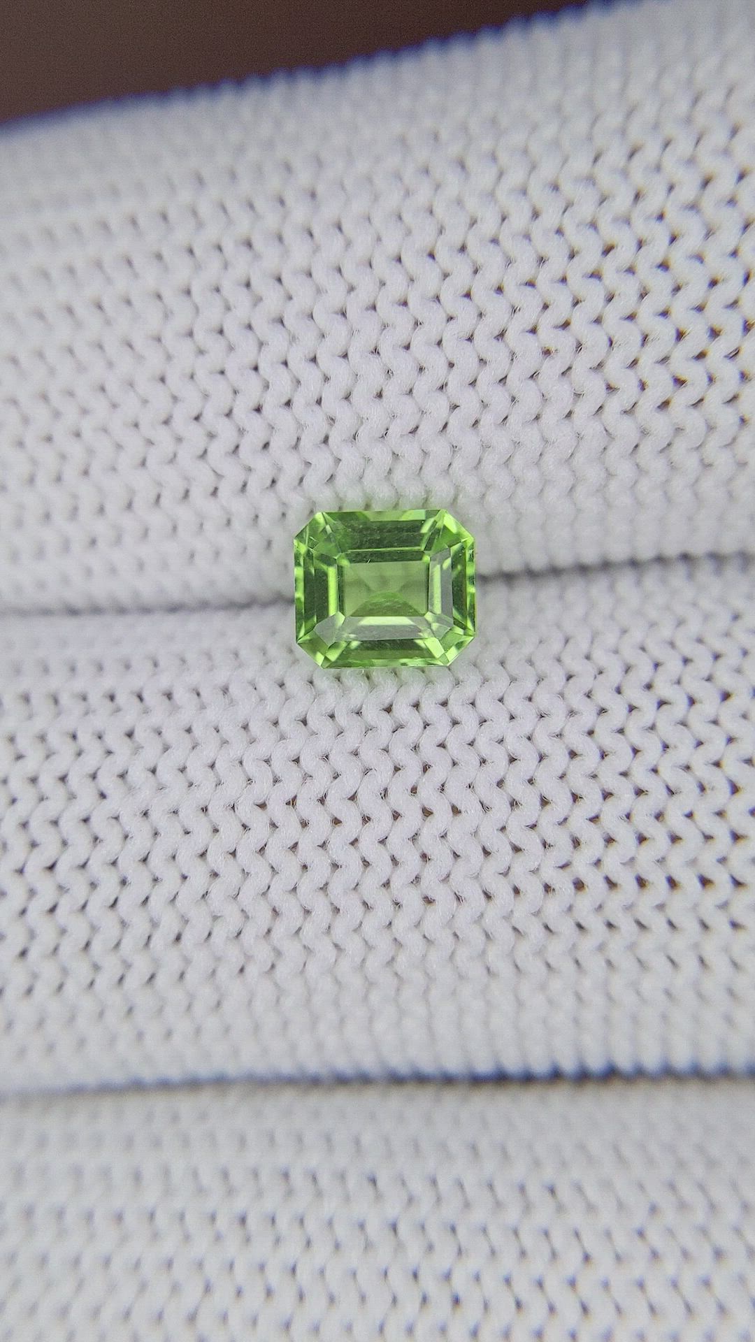 0.93 Ct. Green (Lime Green) Peridot from Tanzania Size Video