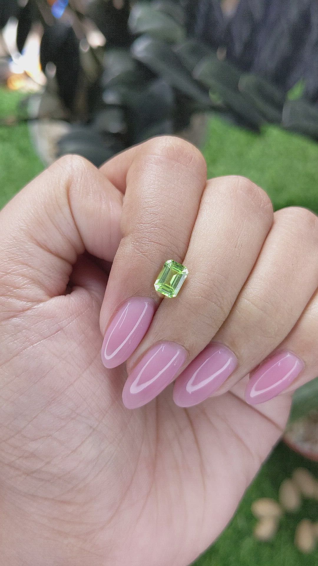 0.97 Ct. Green (Lime Green) Peridot from Tanzania Size Video