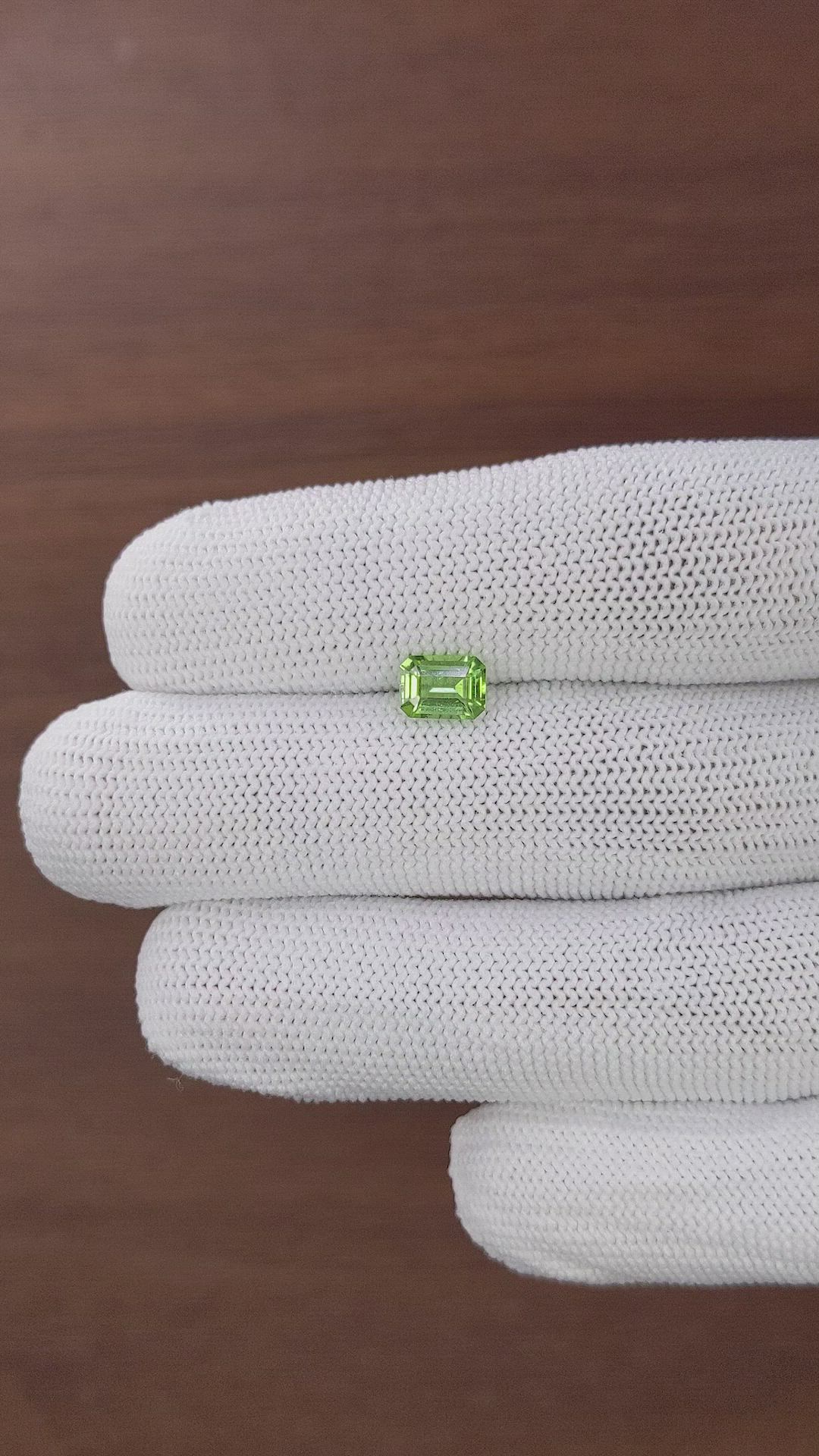 0.97 Ct. Green (Lime Green) Peridot from Tanzania Size Video