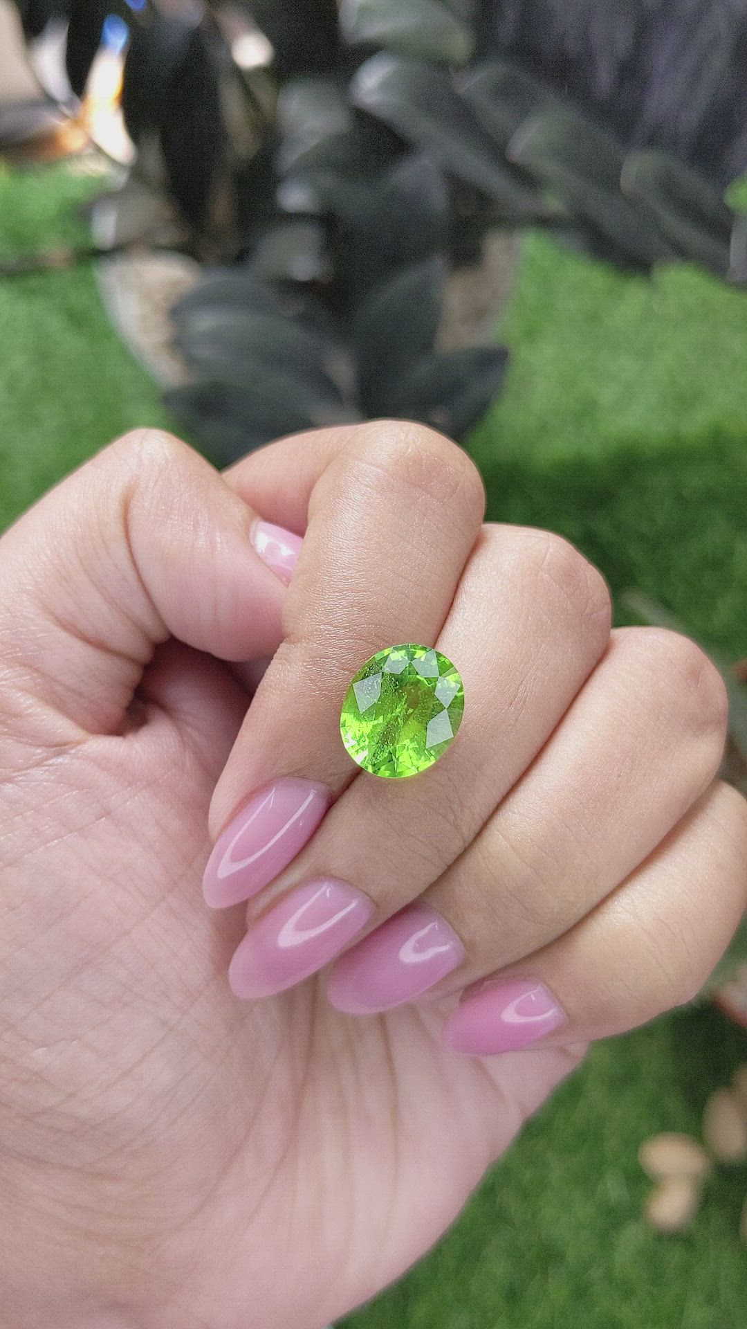 5.62 Ct. Green (Lime Green) Peridot from Tanzania Size Video