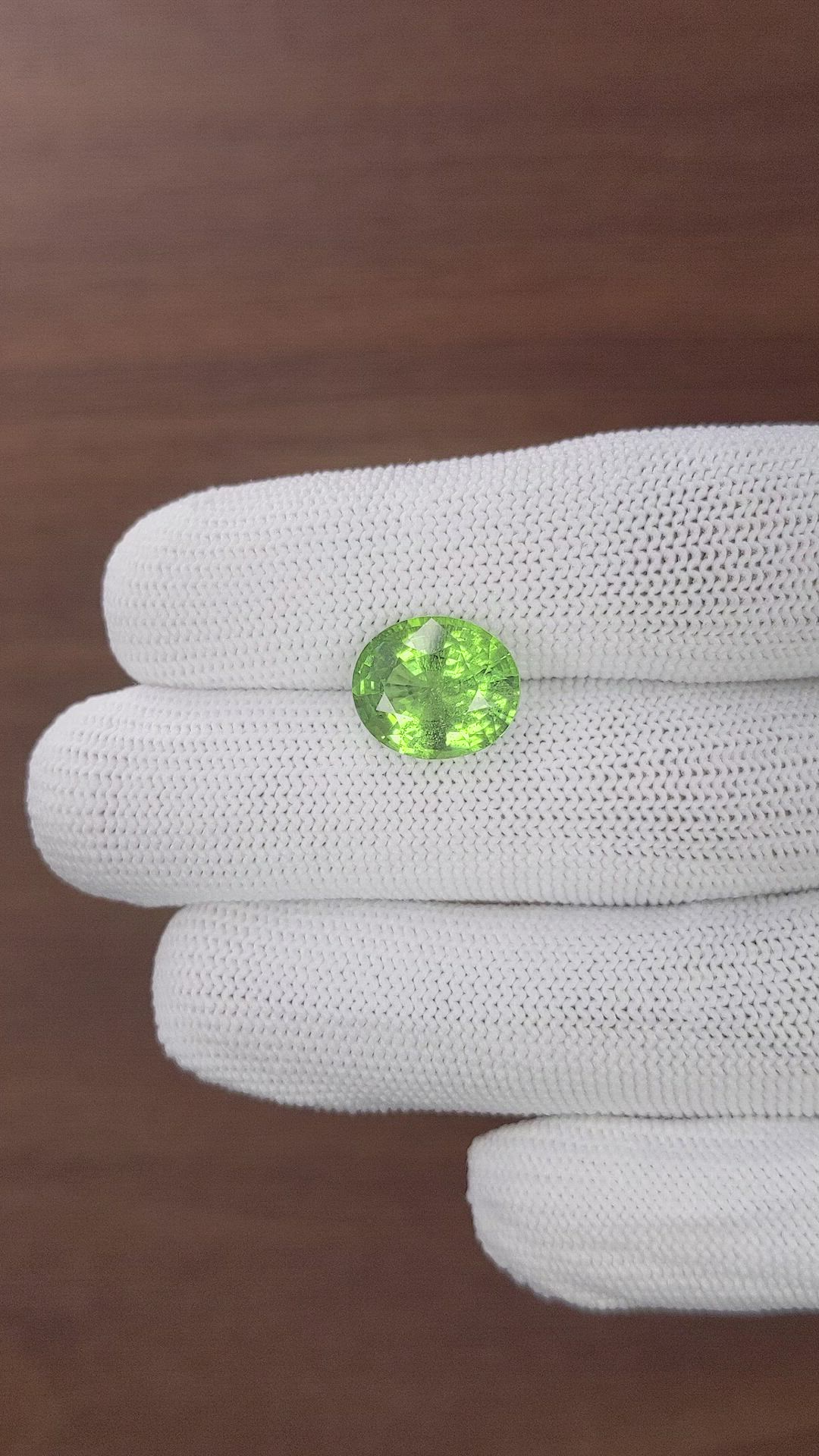 5.62 Ct. Green (Lime Green) Peridot from Tanzania Size Video