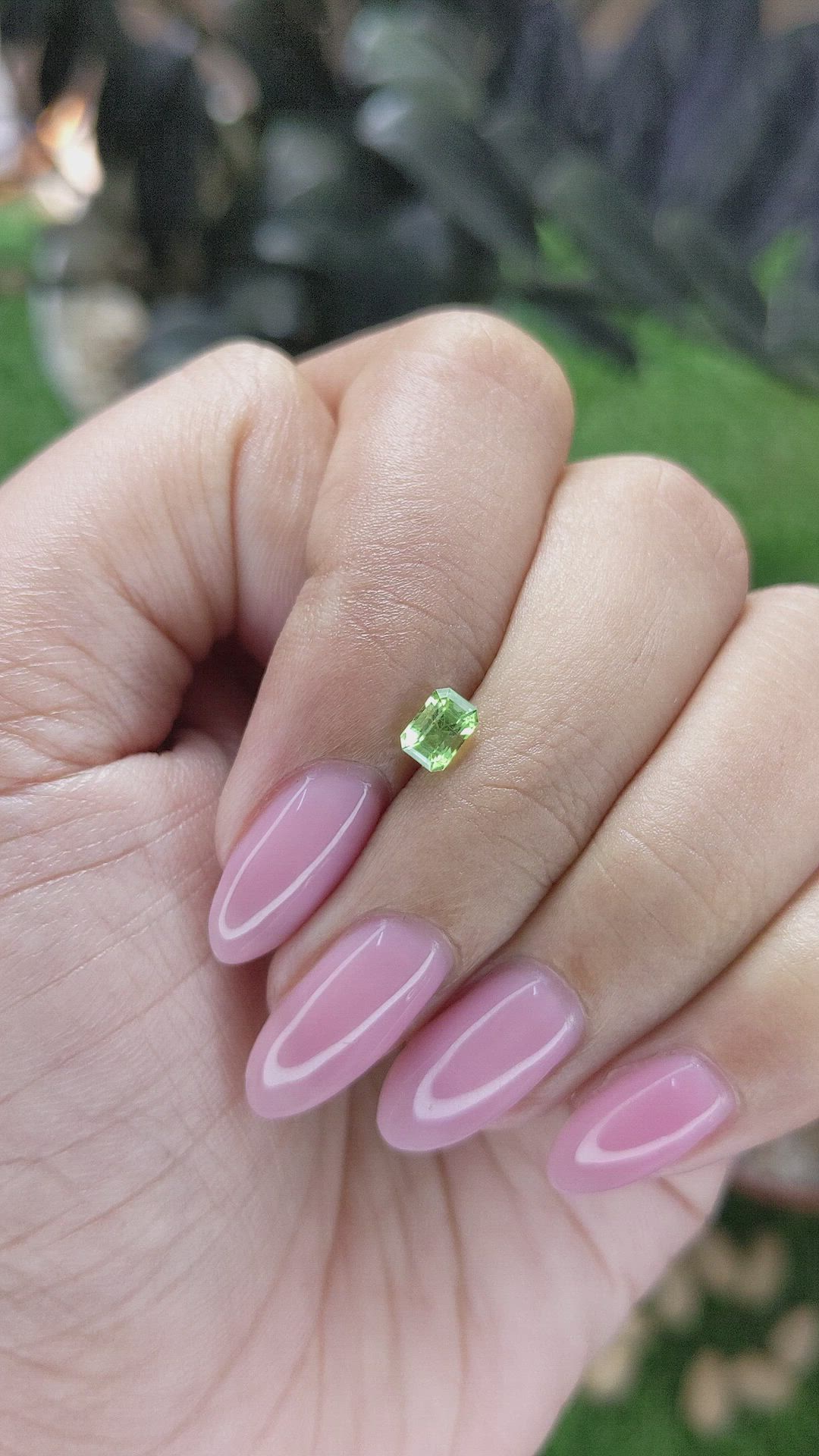 0.50 Ct. Green (Lime Green) Peridot from Tanzania Size Video
