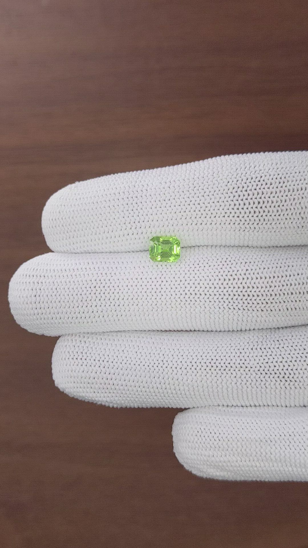 1.13 Ct. Green (Lime Green) Peridot from Tanzania Size Video