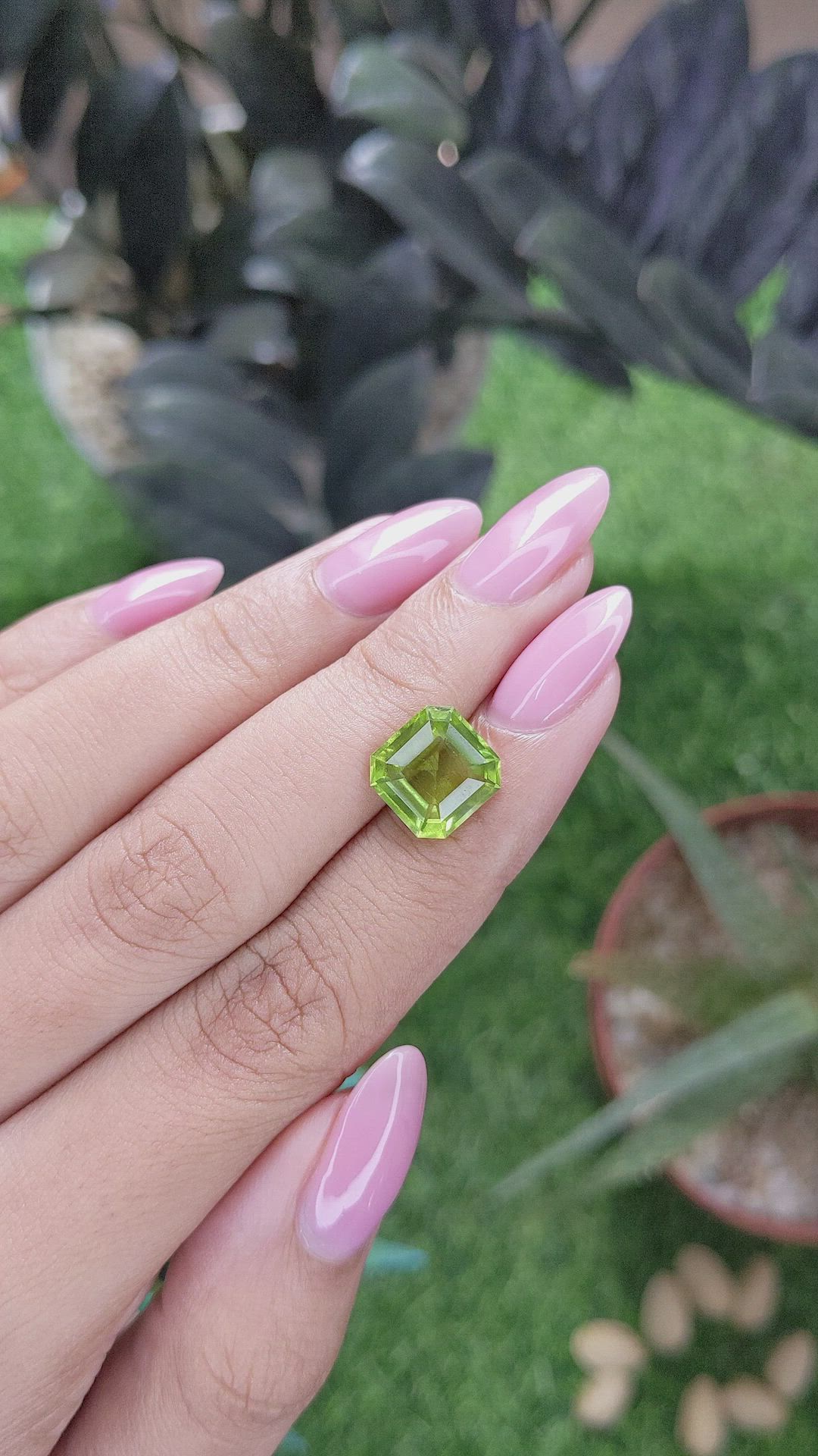 4.19 Ct. Green (Lime Green) Peridot from Tanzania Size Video