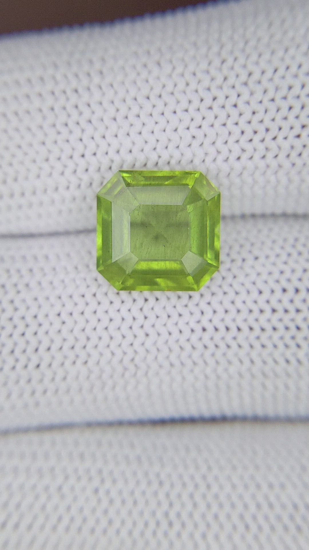 4.19 Ct. Green (Lime Green) Peridot from Tanzania Size Video