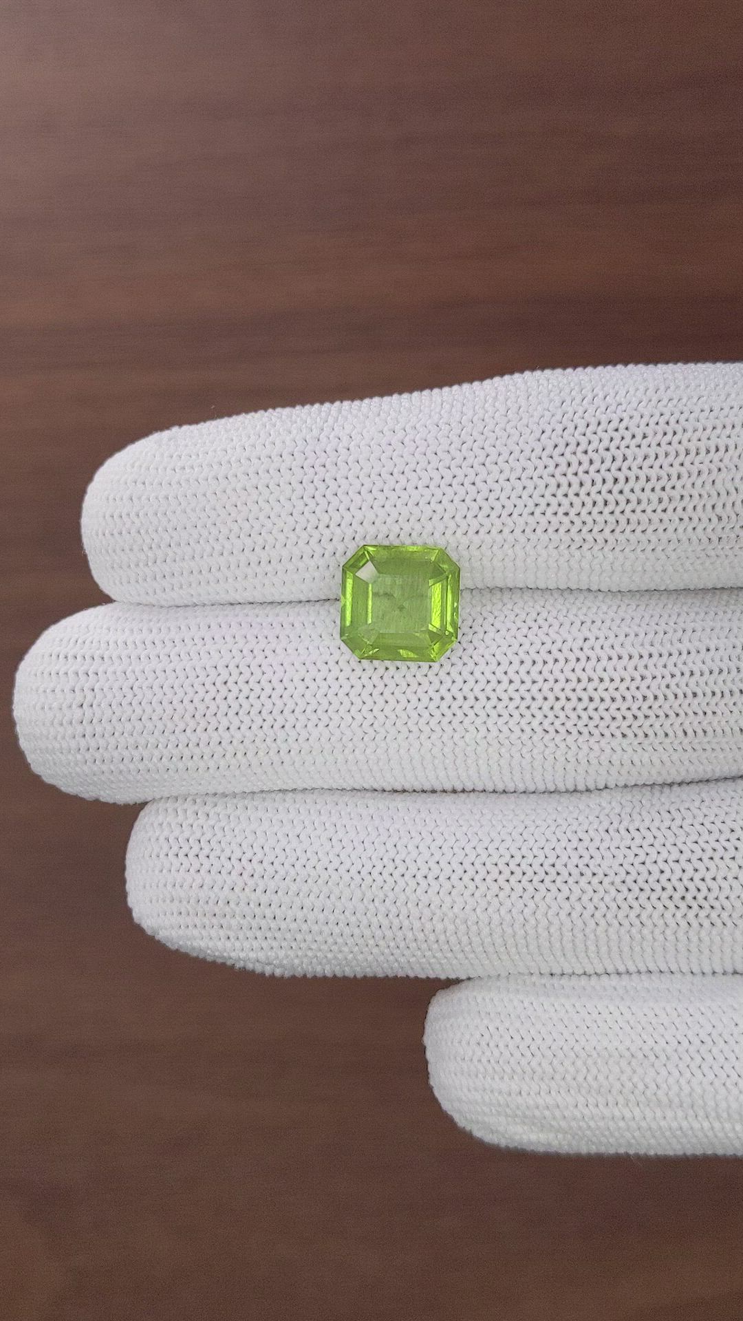 4.19 Ct. Green (Lime Green) Peridot from Tanzania Size Video