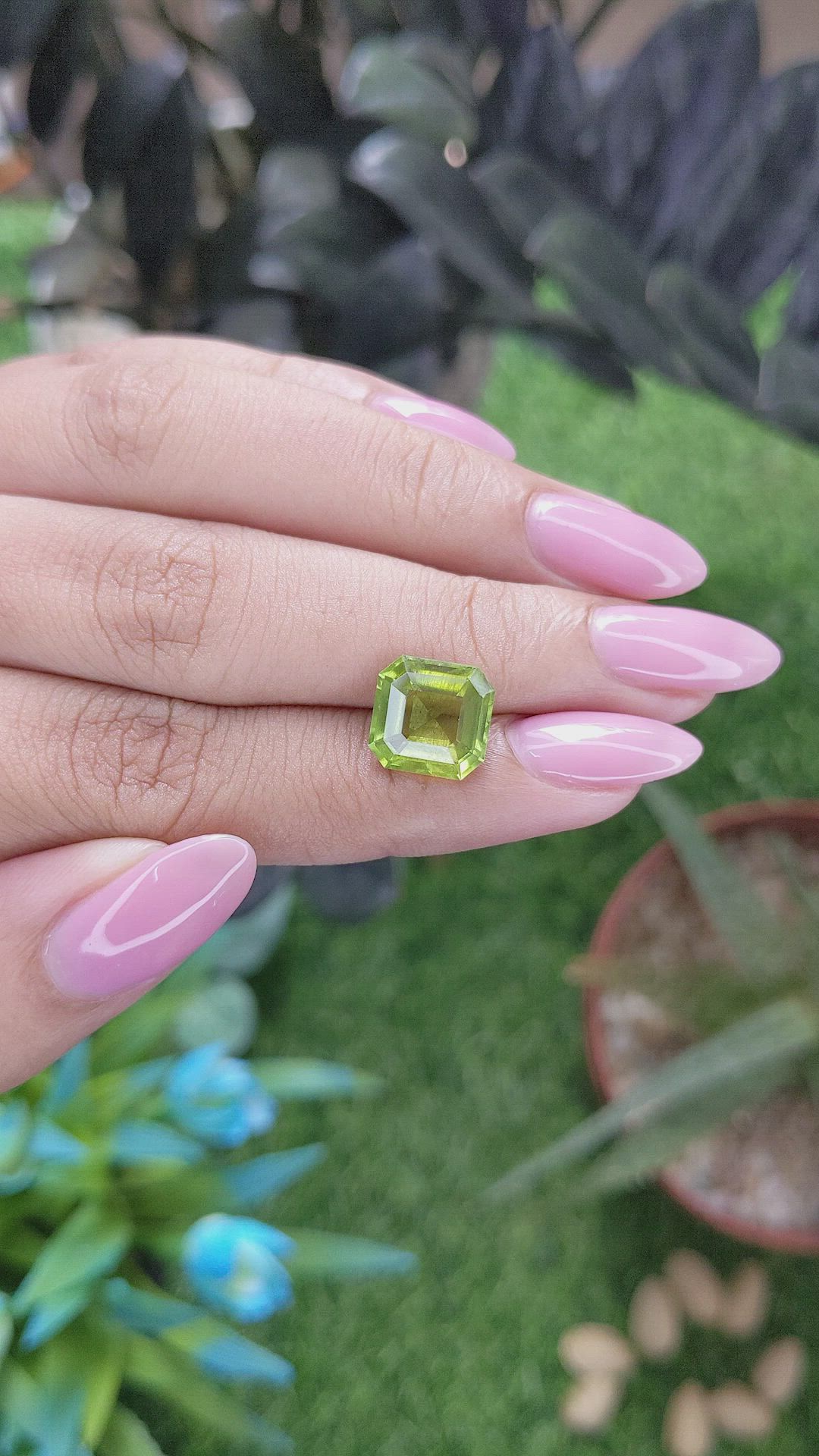 4.19 Ct. Green (Lime Green) Peridot from Tanzania Size Video