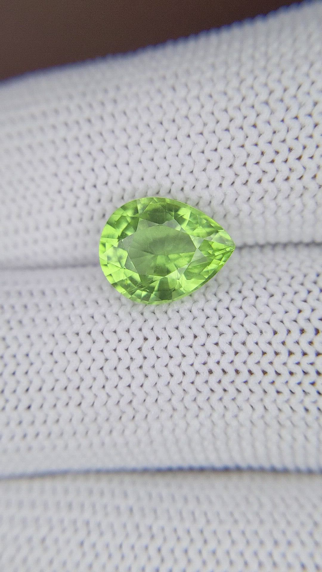 2.92 Ct. Green (Lime Green) Peridot from Tanzania Size Video