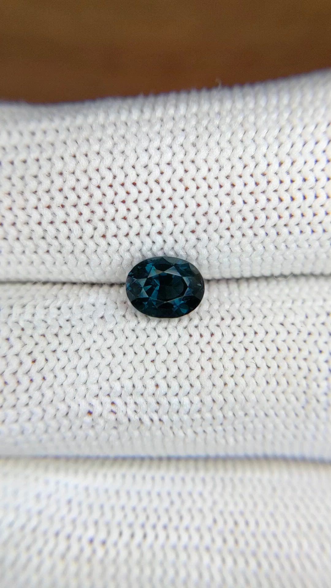 1.27 Ct. Greenish Blue Spinel from Ceylon (Sri Lanka) Size Video