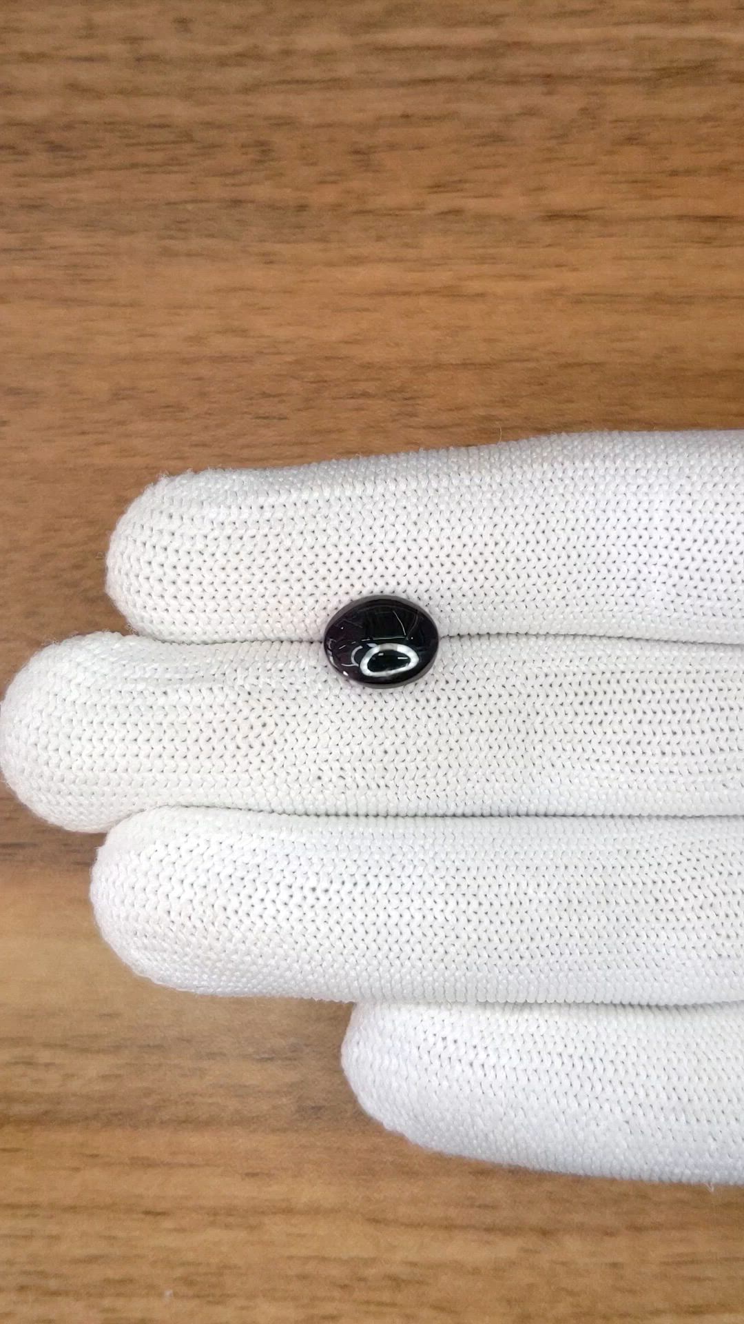 3.76 Ct. Purple Star Spinel from Ceylon (Sri Lanka) Size Video