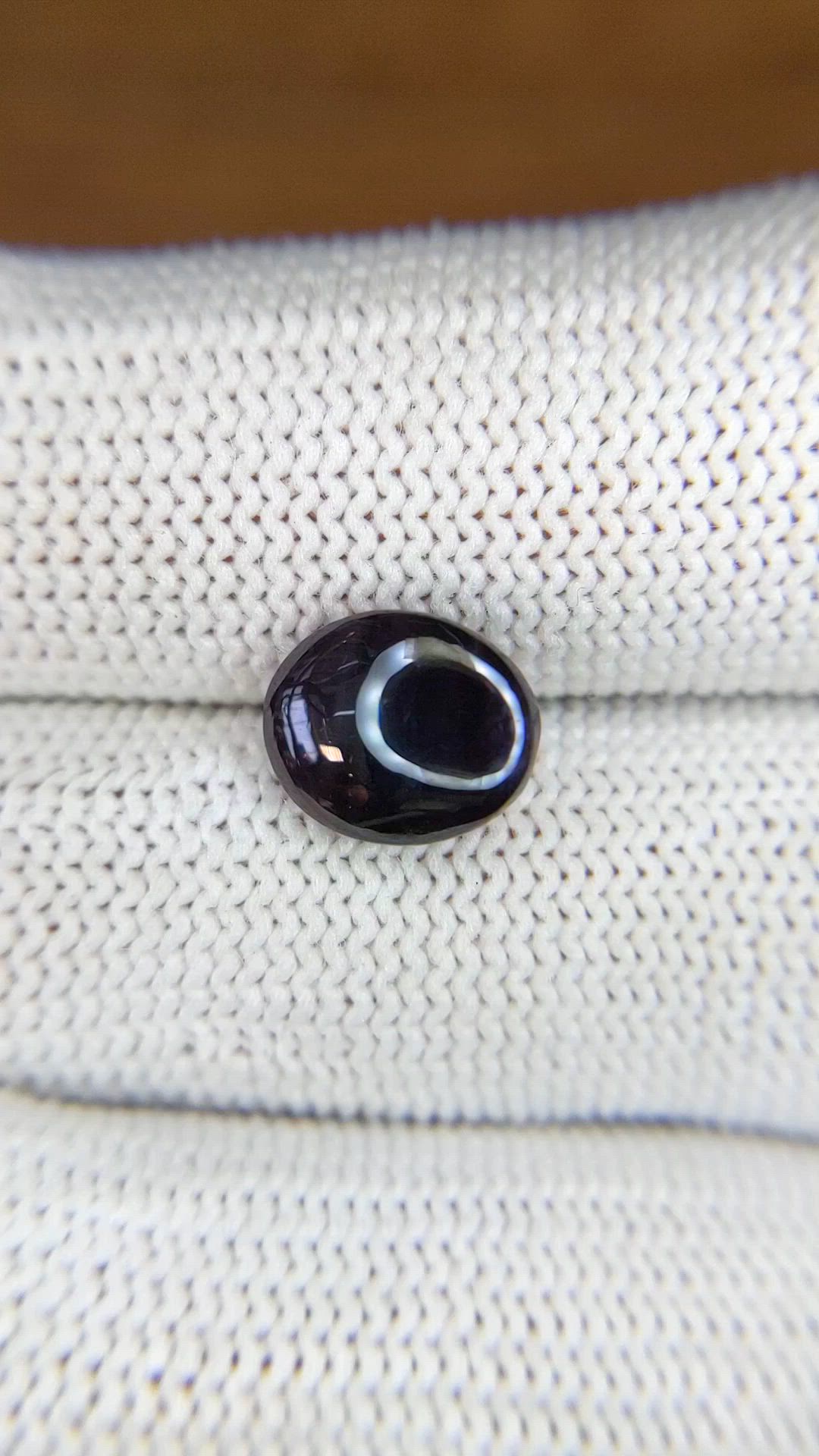 3.76 Ct. Purple Star Spinel from Ceylon (Sri Lanka) Size Video