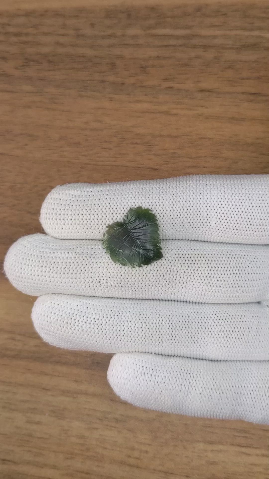 3.92 Ct. Green Jade from Burma (Myanmar) Size Video