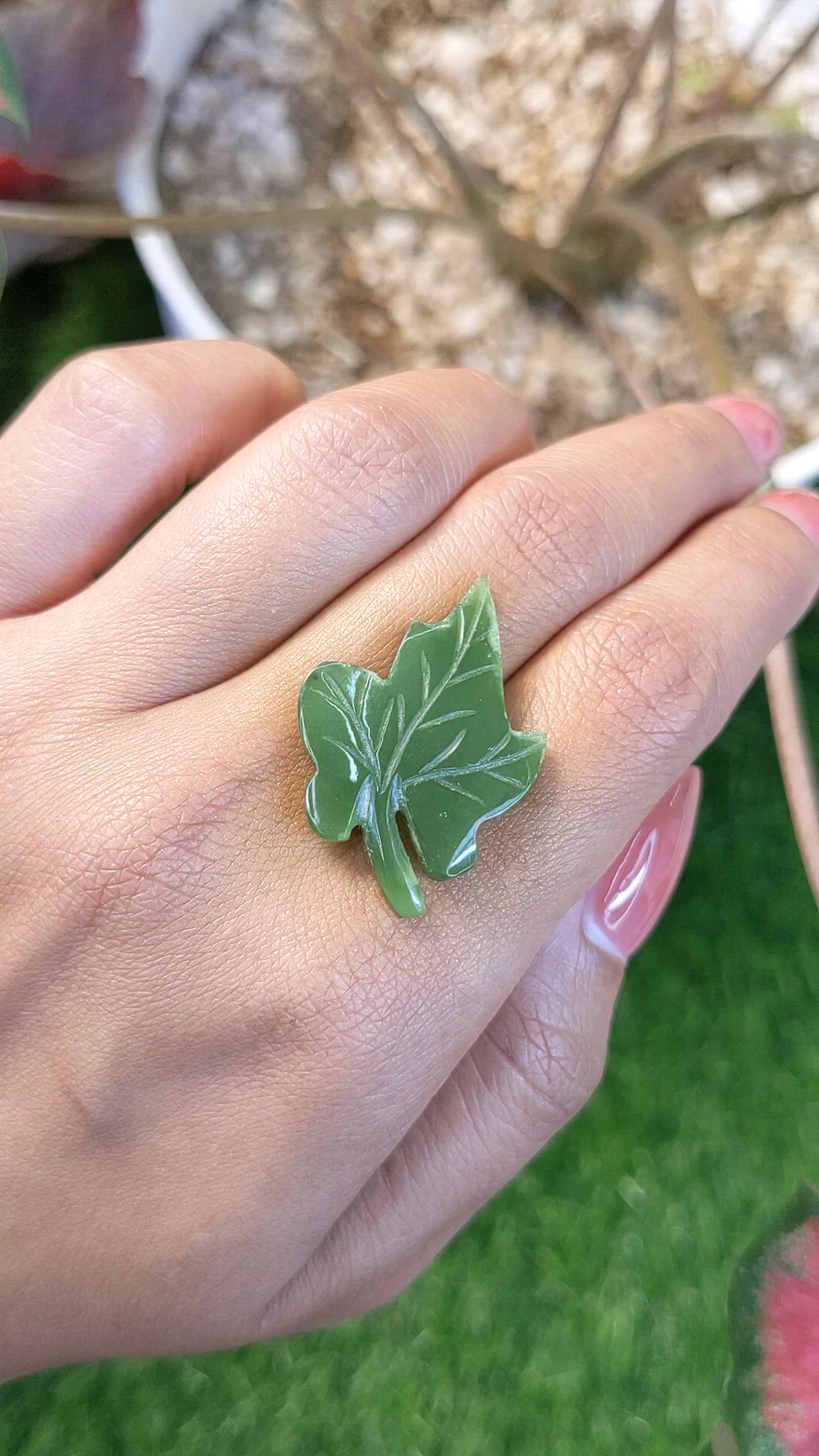 16.91 Ct. Green Jade from Burma (Myanmar) Size Video