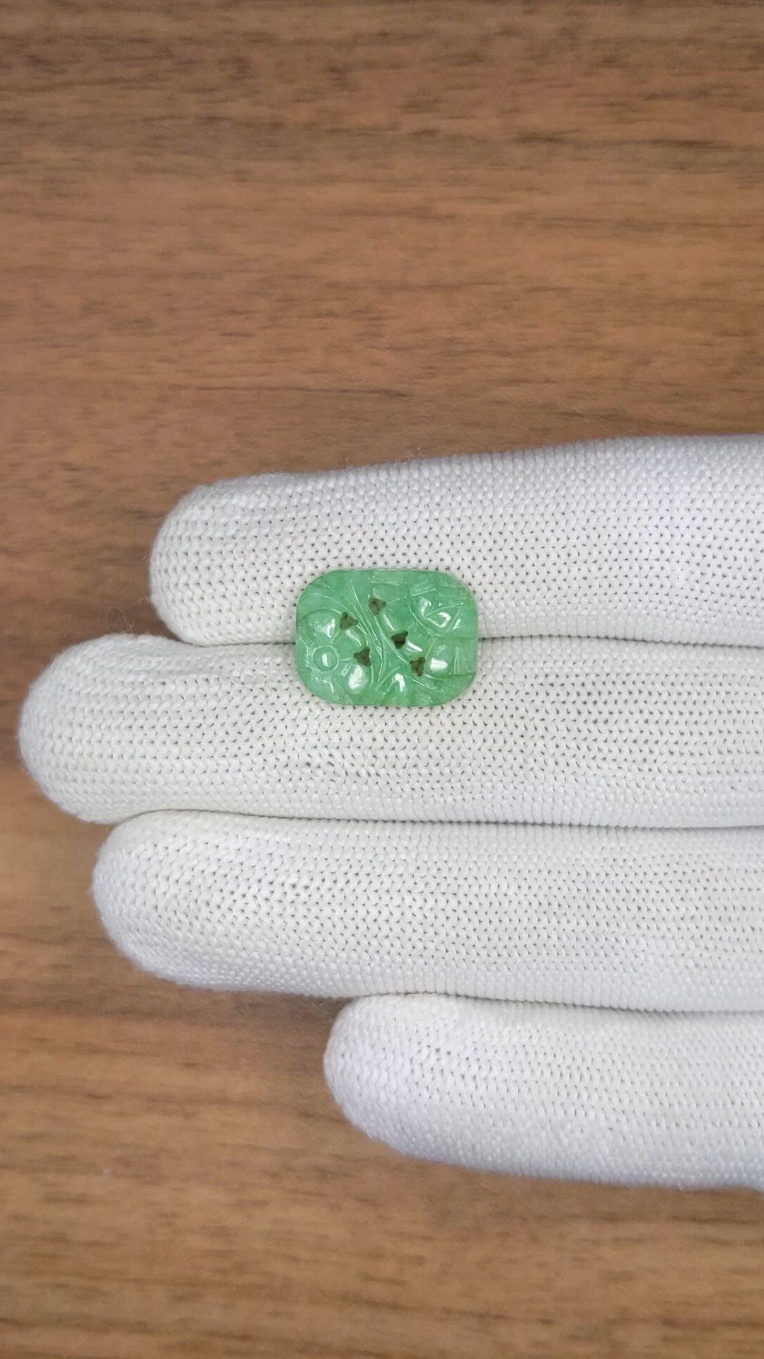 6.02 Ct. Green Jade from Burma (Myanmar) Size Video