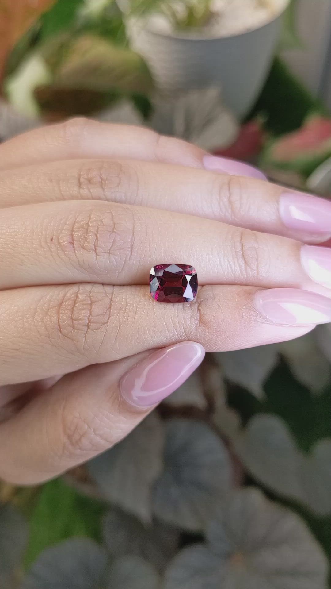 3.20 Ct. Purplish Red Rhodolite Garnet from Ceylon (Sri Lanka) Size Video