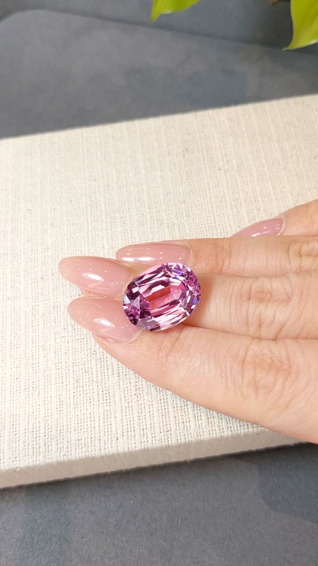 20.84 Ct. Pink Kunzite from Afghanistan Size Video