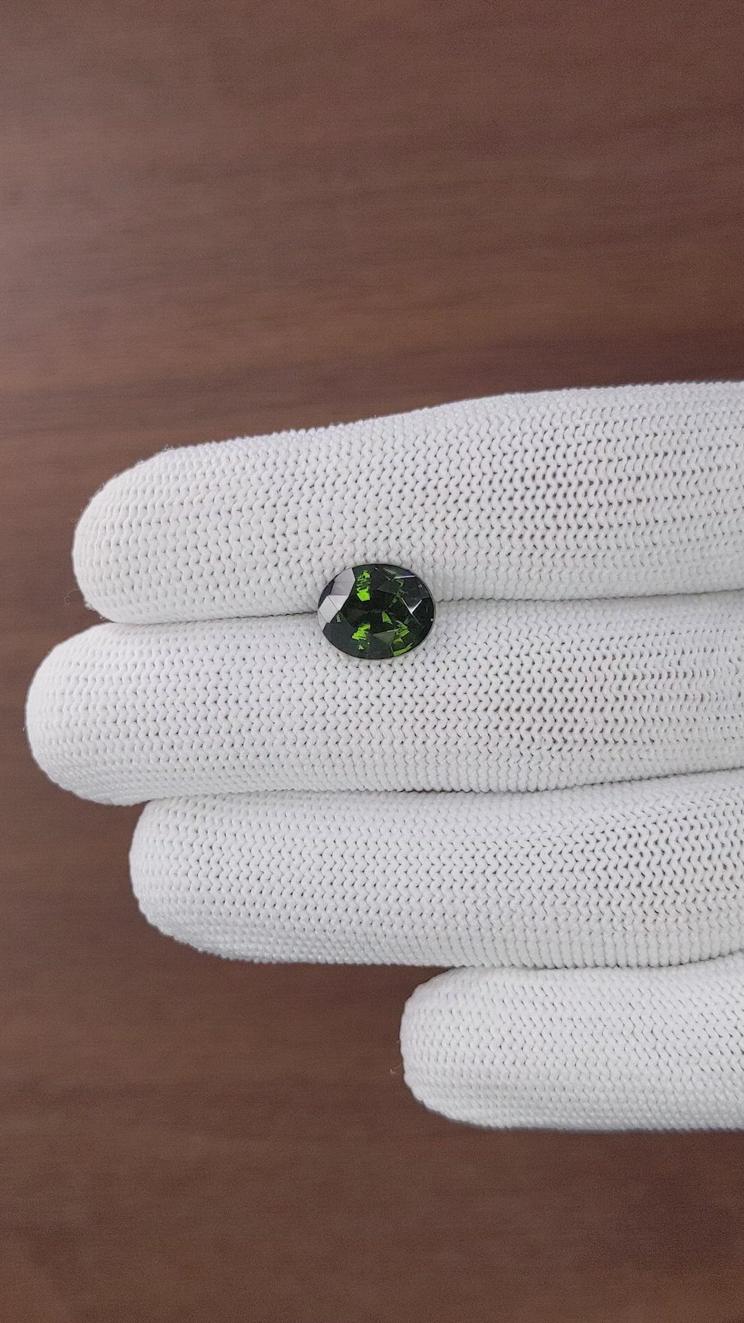 4.50 Ct. Green Zircon from Ceylon (Sri Lanka) Size Video