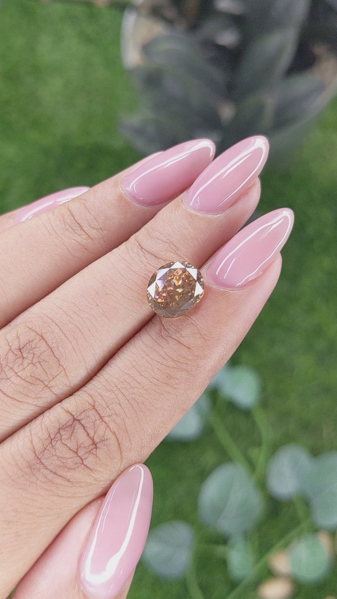 4.27 Ct. Yellowish Brown Zircon from Ceylon (Sri Lanka) Size Video