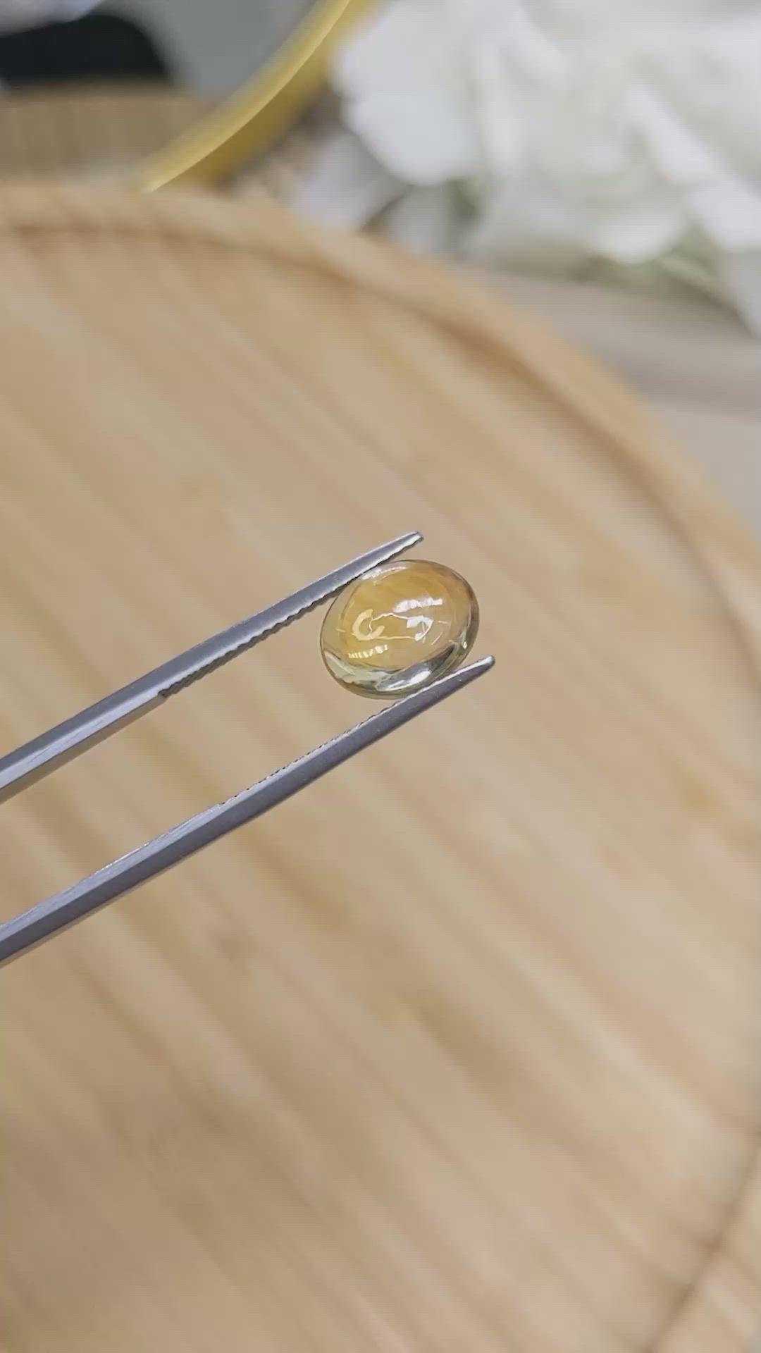 2.67 Ct. Yellow Cabochon Citrine from Ceylon (Sri Lanka) Size Video