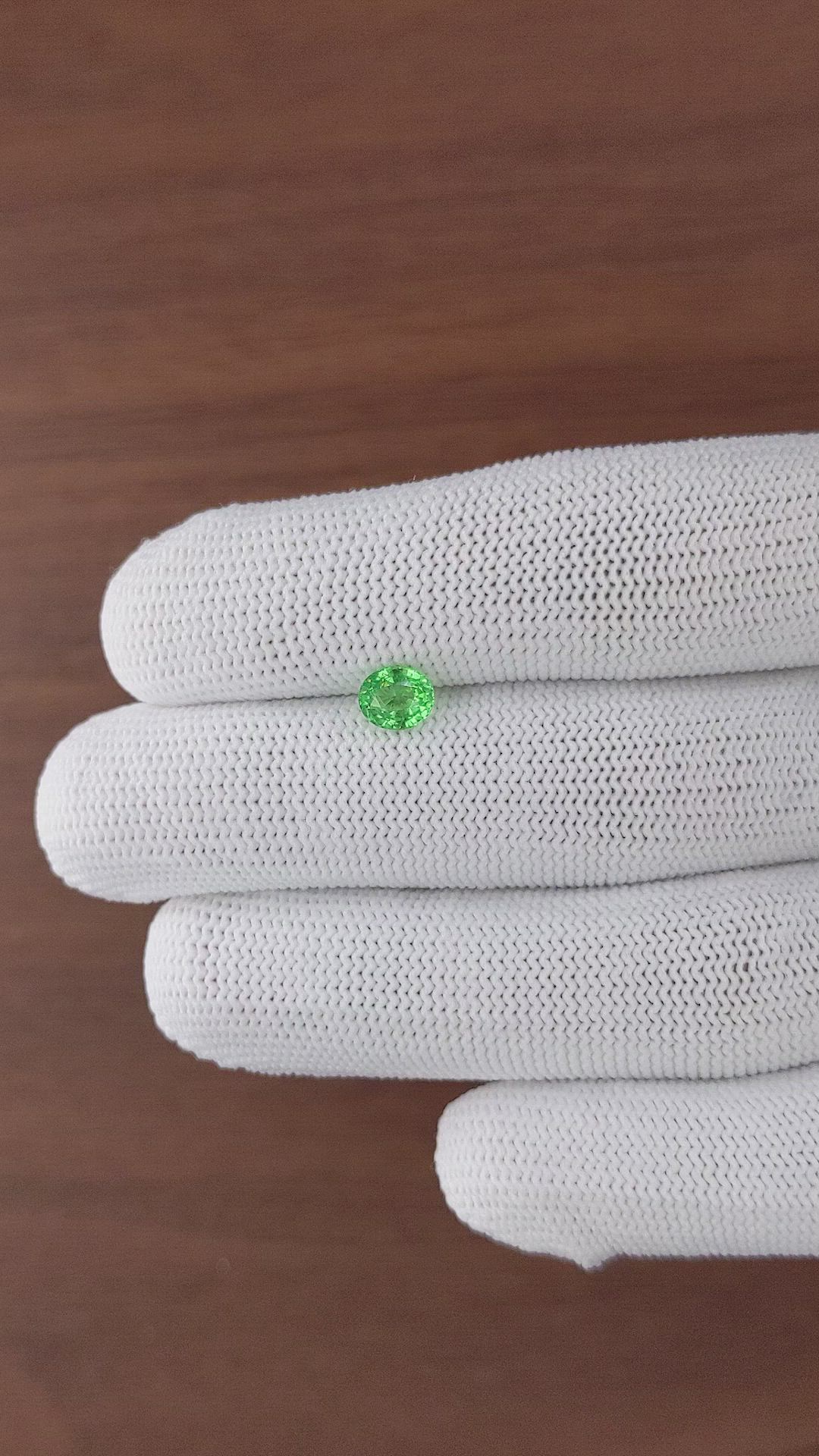 0.92 Ct. Tsavorite Garnet from Tanzania Size Video