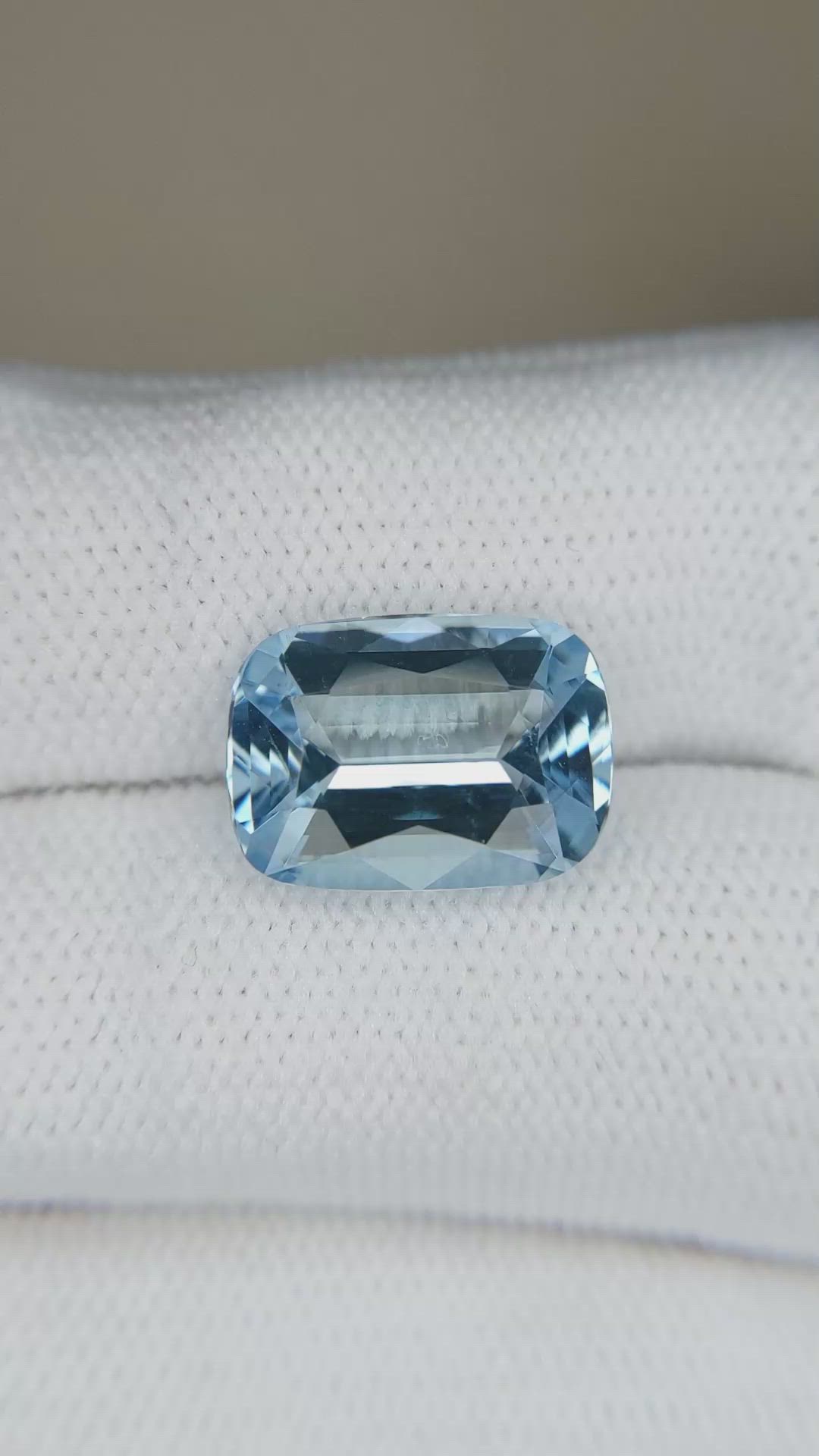 4.71 Ct. Blue Aquamarine from Brazil Size Video