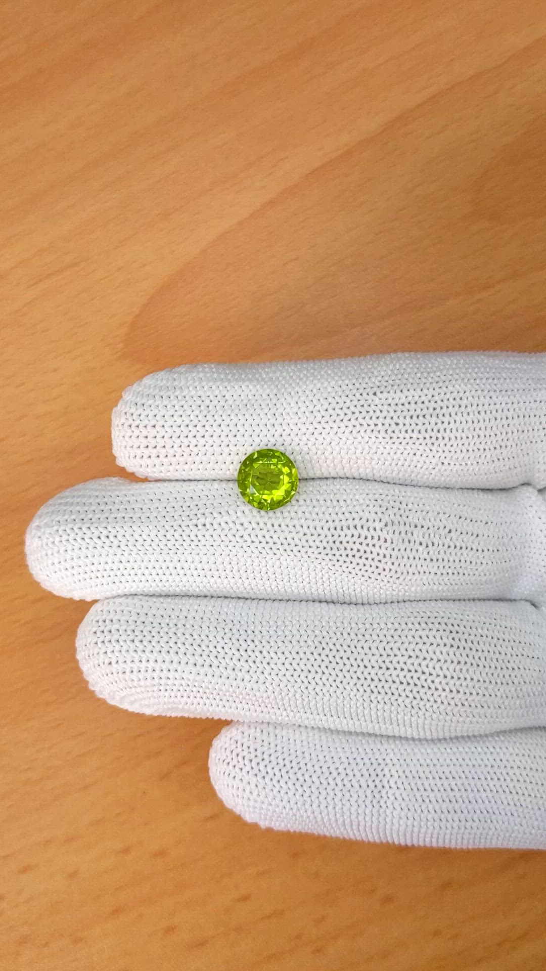 1.91 Ct. Yellowish Green Chrysoberyl from Ceylon (Sri Lanka) Size Video