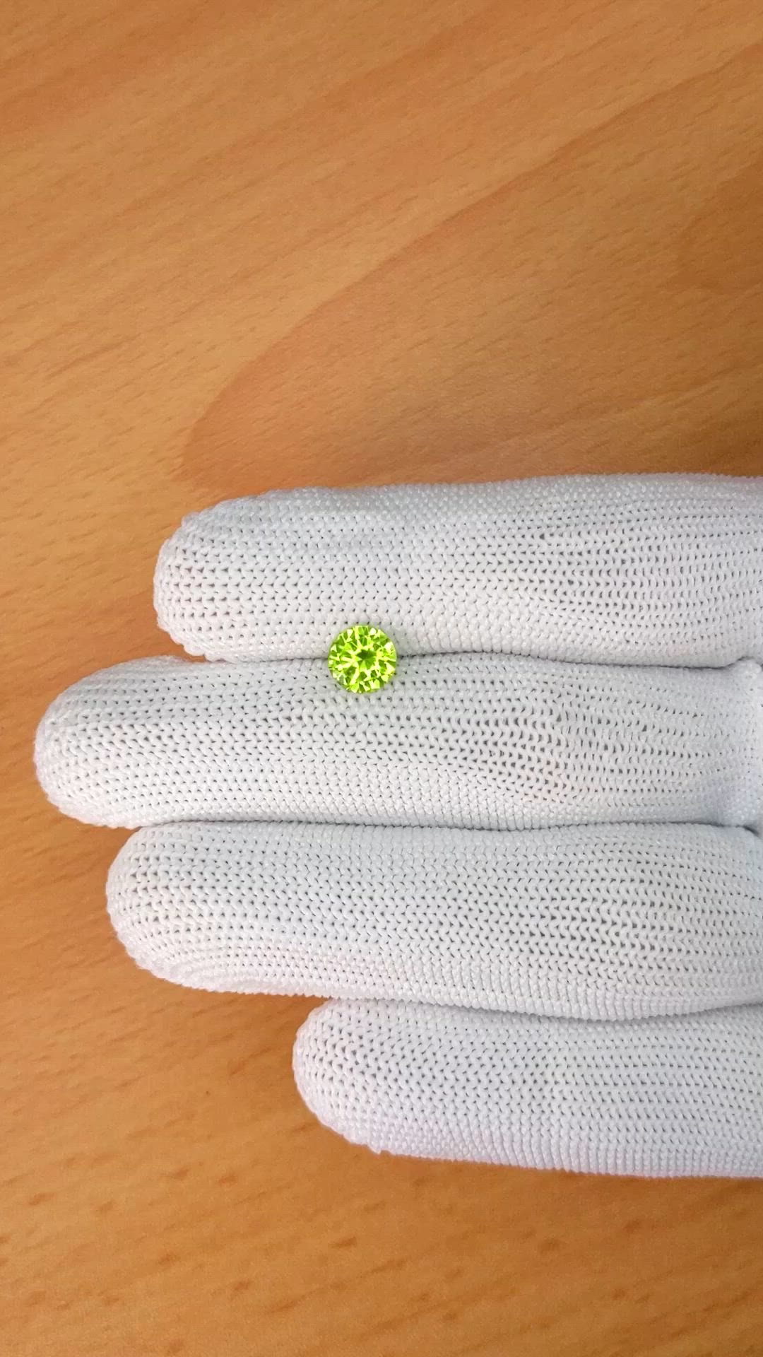 0.89 Ct. Yellowish Green Chrysoberyl from Ceylon (Sri Lanka) Size Video