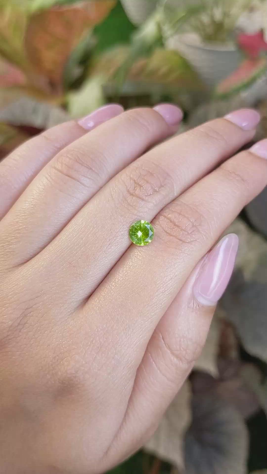 0.89 Ct. Yellowish Green Chrysoberyl from Ceylon (Sri Lanka) Size Video