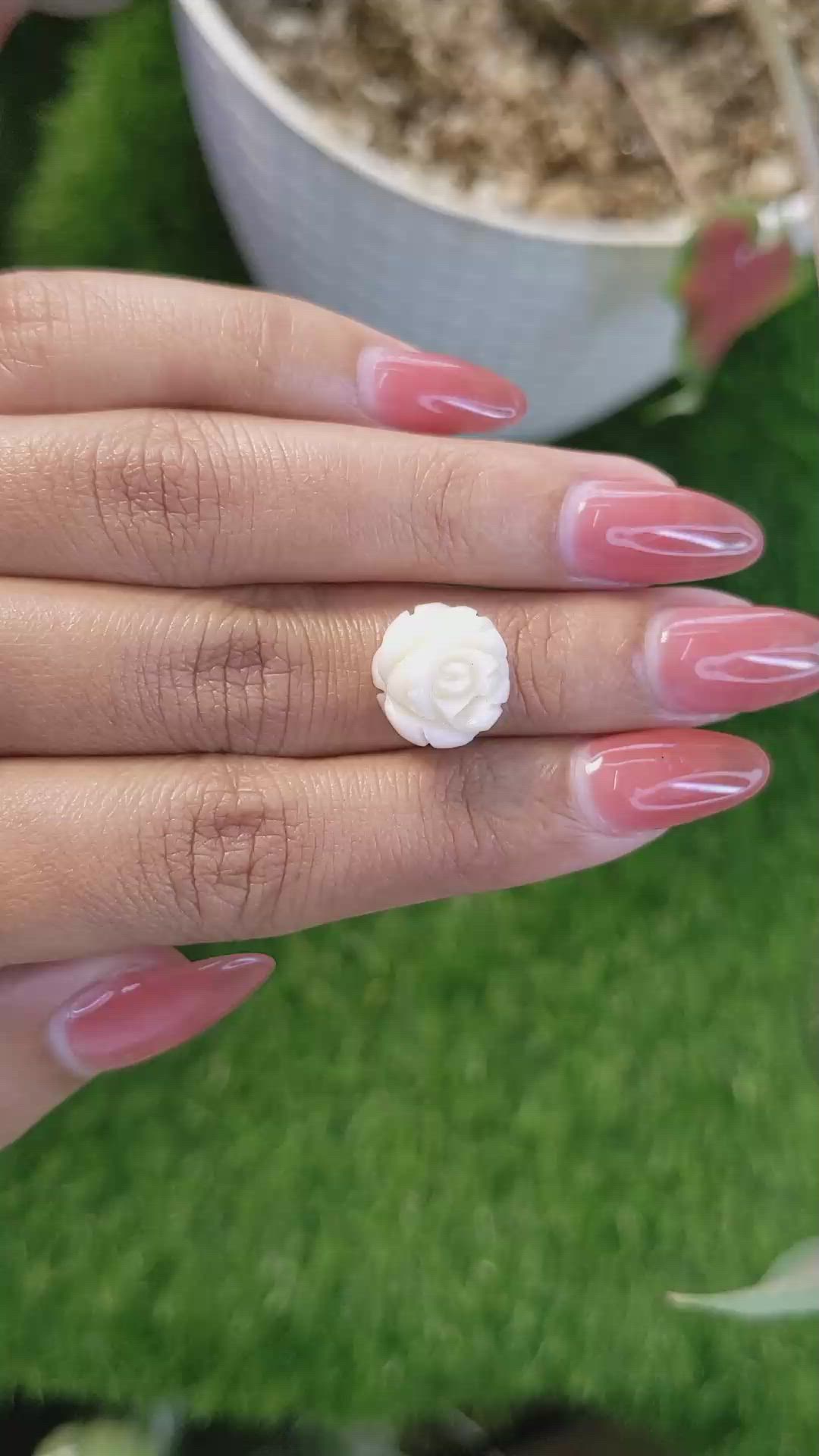 8.41 Ct. Salmon and White Coral from Italy Size Video